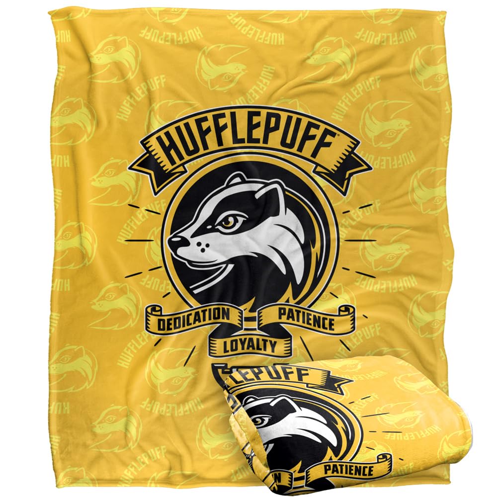 HARRY POTTER Blanket, 152 x 127 cm Hufflepuff Varsity Badge Silky Touch Super Soft Throw Blanket