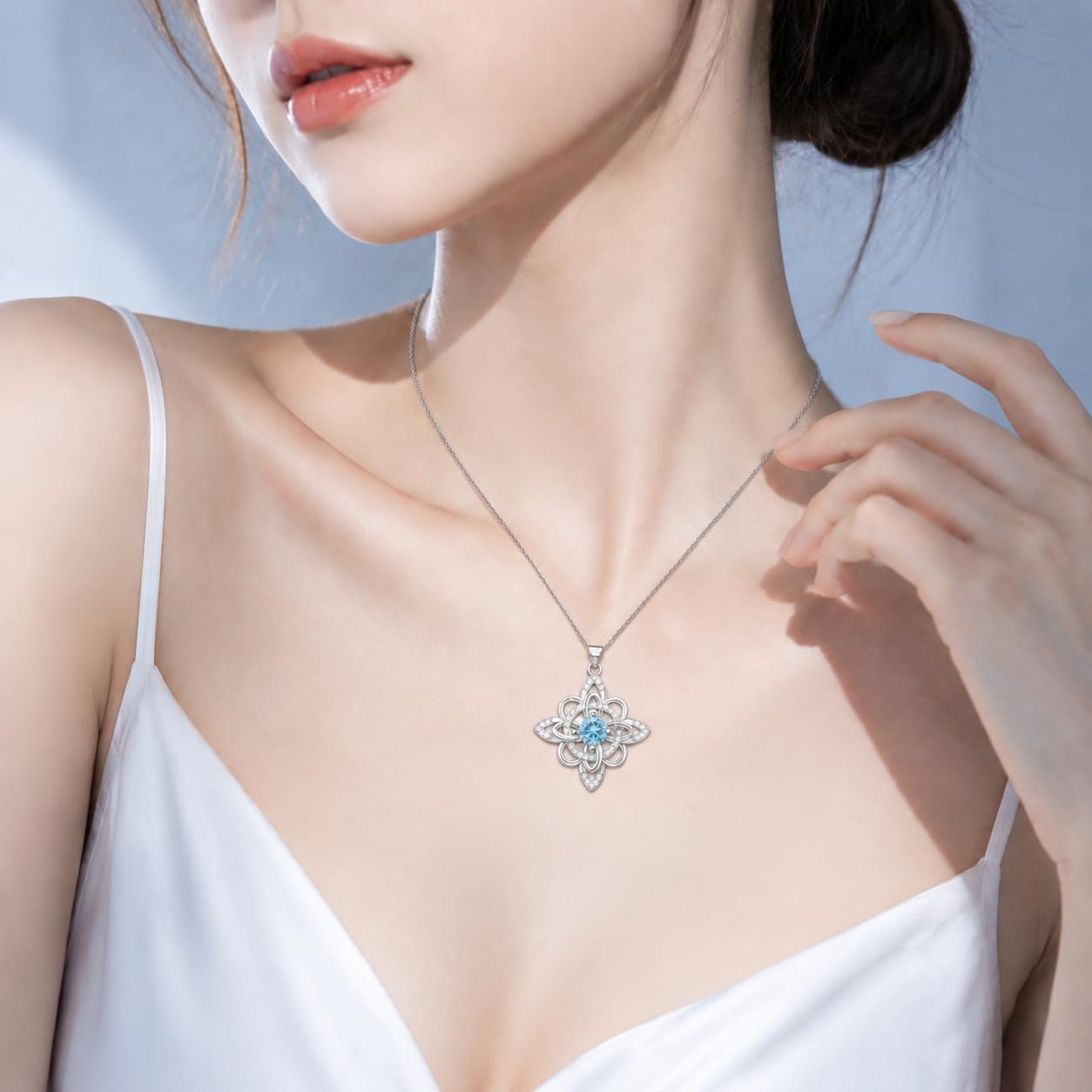 Empha Keltischer Knoten Halskette 925 Sterling Silber Blauer Zirkonia Hexenknoten Amulett Anhänger Wicca Wikinger Schutz Schmuck Geschenk für Damen