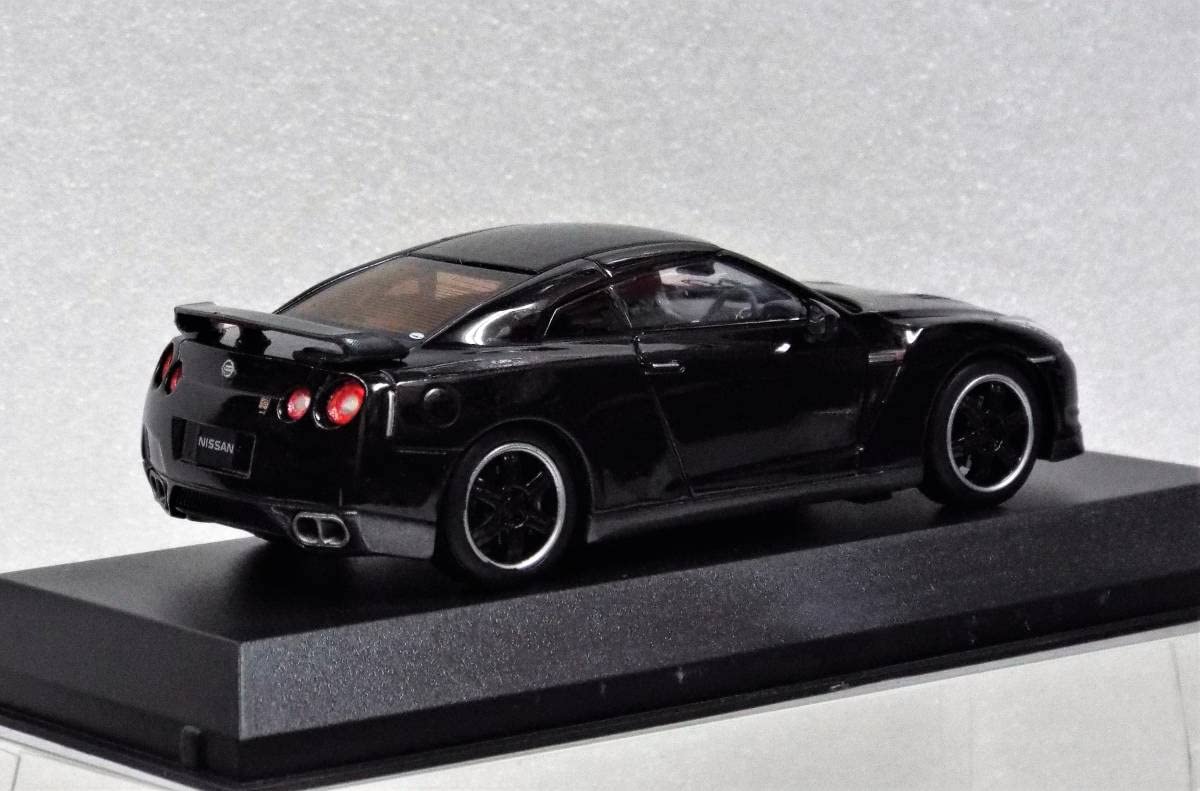 Amazon | 【京商】1/43 日産 GT-R (R35)スペックV 2009年