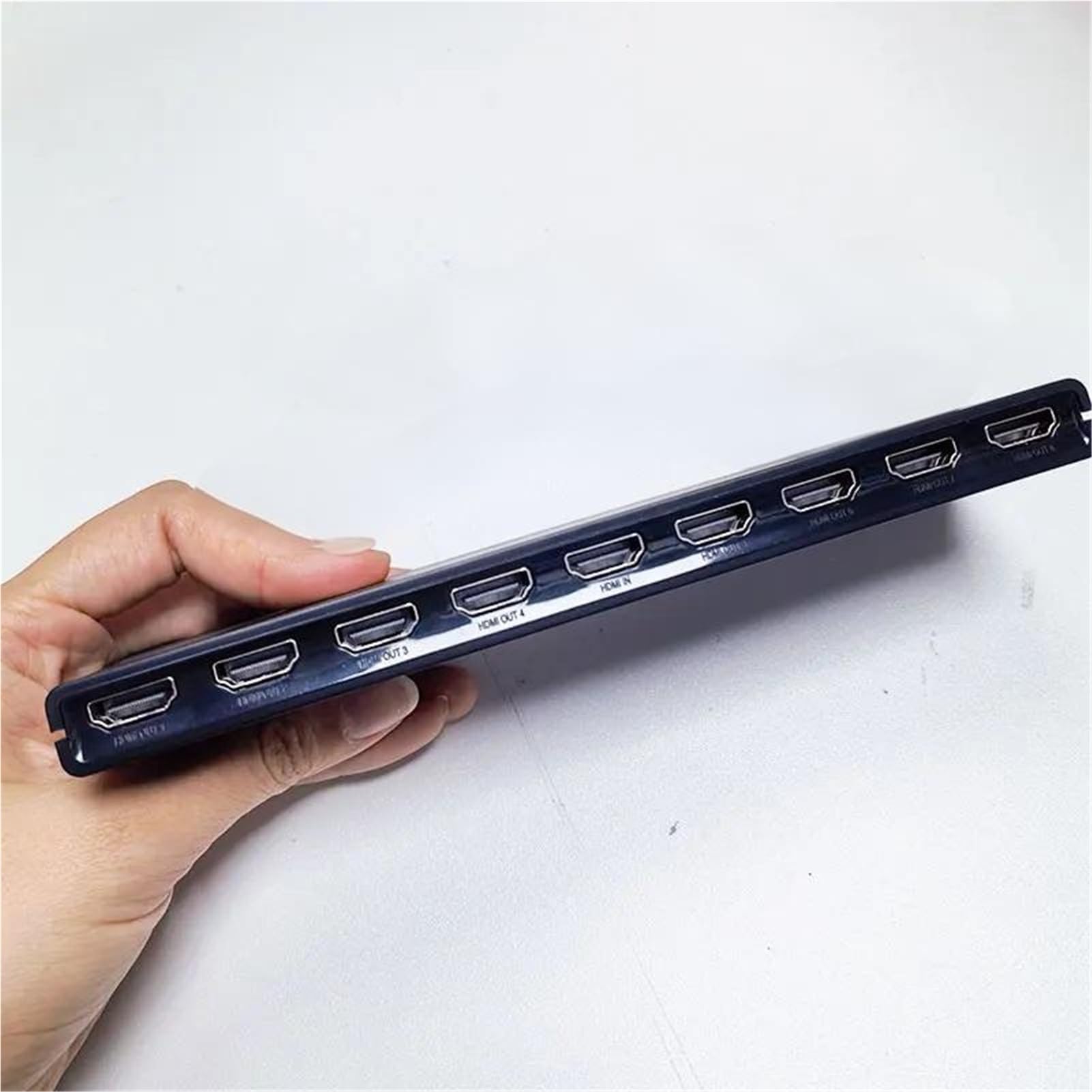 Convertitore Video Splitter 1x8 a 8 Porte Compatibile con HDMI 4K@30Hz, 1 Ingresso, uscite, for PC, Laptop, Dvd, proiettore, TV con Ampia compatibilità, Facile da configurare