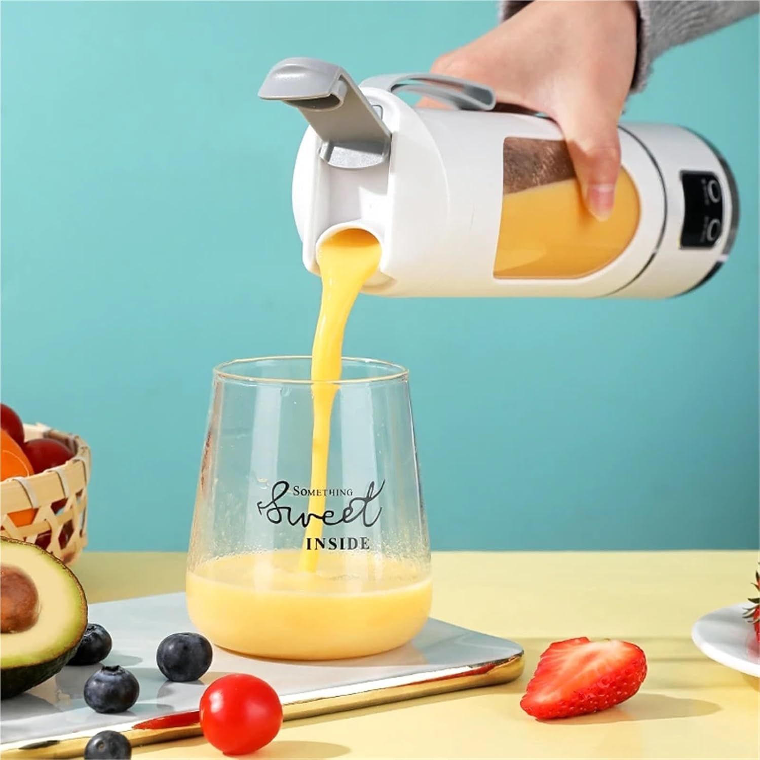 Portable Fruit Juice Blender Small Electric Juicer 12 Blade Head Juicer Cup Mixer Machine Smoothies Blender Compatible With Home 3000mAH(Frame covers)
