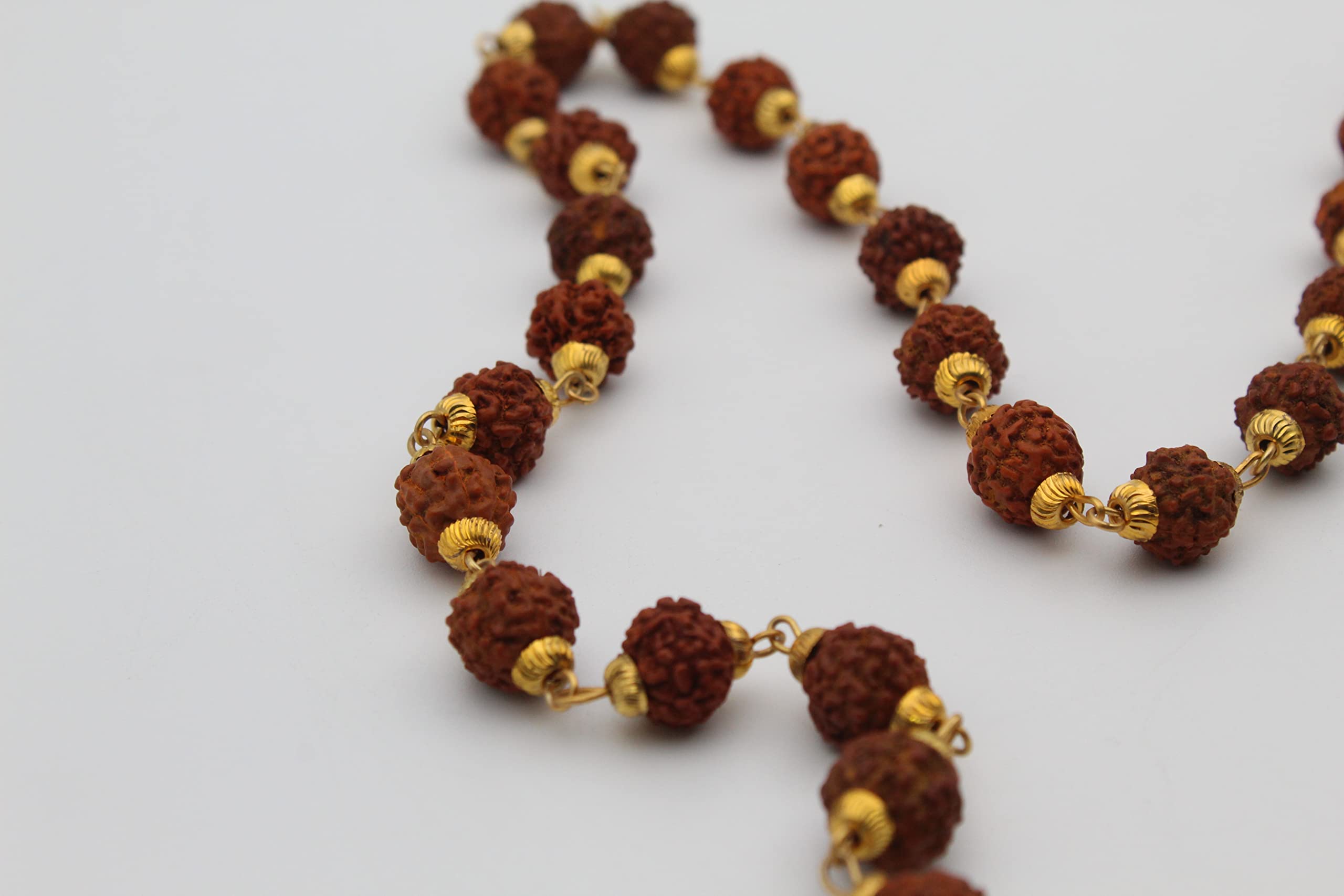 Rudraksha Mala mit Mahakal Medaillon, Original Rudraksha Mala für Männer und Frauen, Pure Panch Mukhi Rudraksha Mala mit goldener Kappe, Lord Shiva Medaillon 1 Stück von Indian Collectible