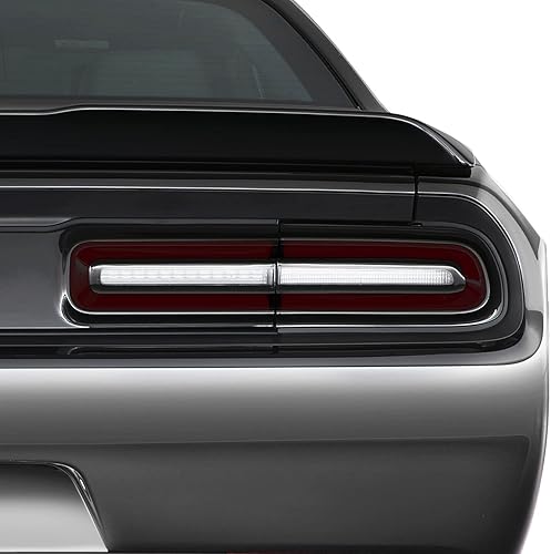 Miniatura 10 de SlickMod Tinte de humo de vinilo precortado para la luz trasera Dodge Challenger 2015-2022 (2. señal de giro y marcha atrás, 20% humo oscuro)