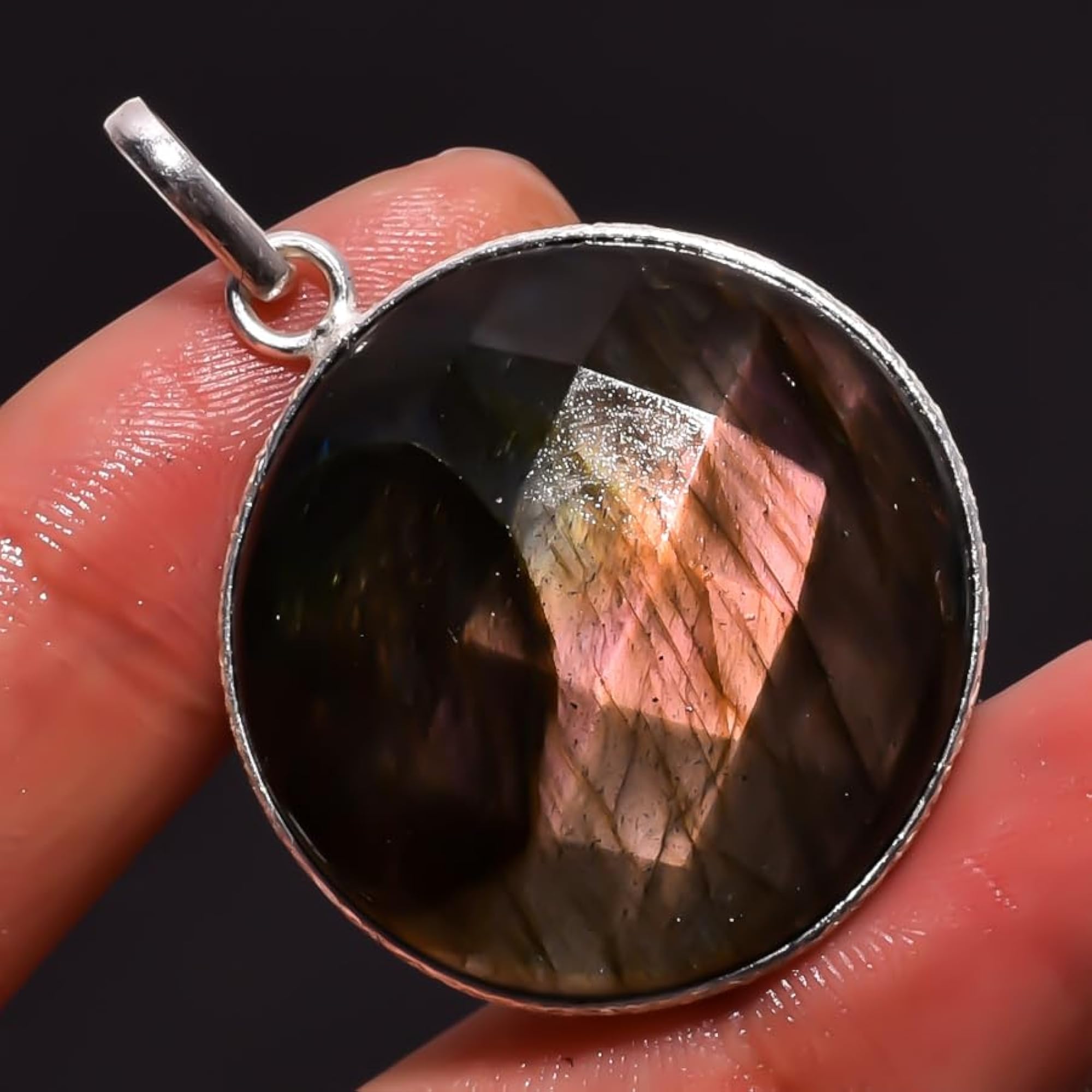 Women's 925 Sterling Natural Labradorite Gemstone Ethnic Style Pendant