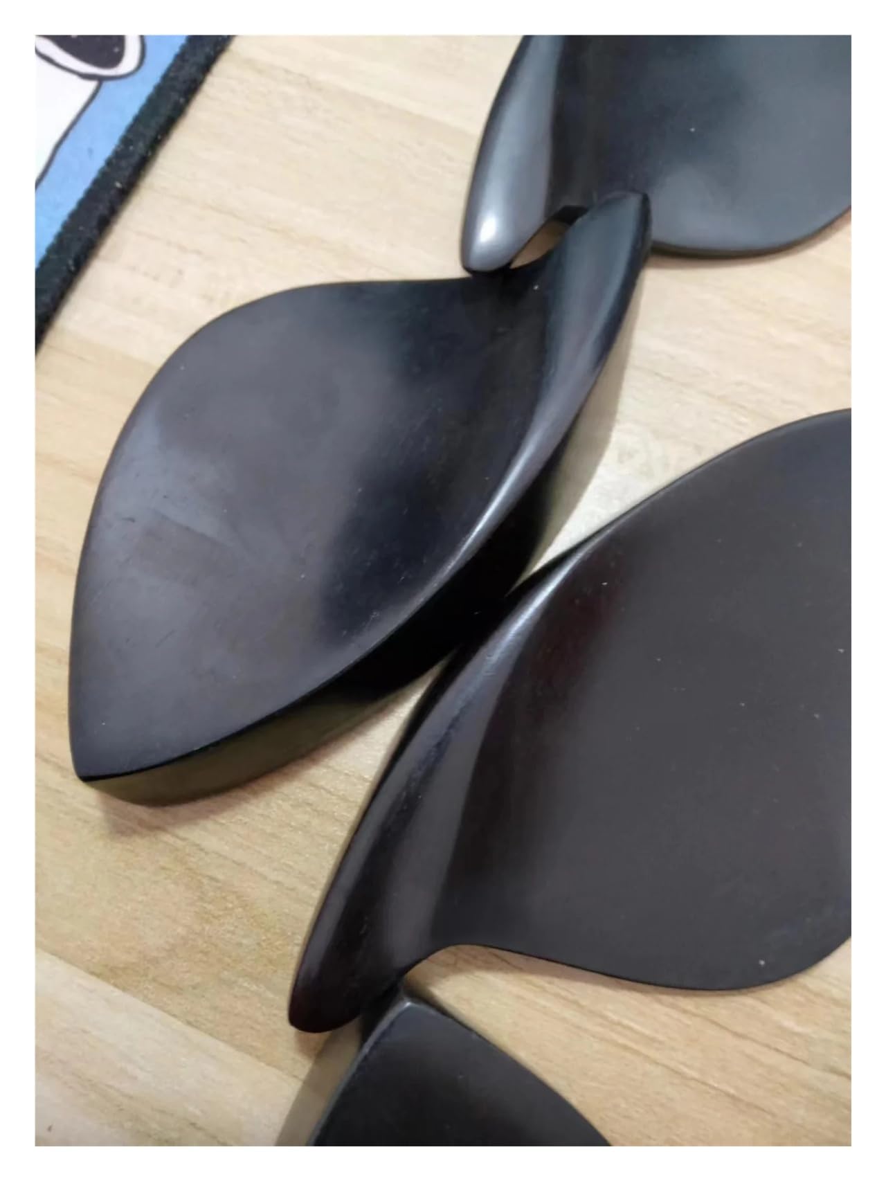 Mentonnière for violon en ébène noir, 10 pièces, 4/4, sans trous percés