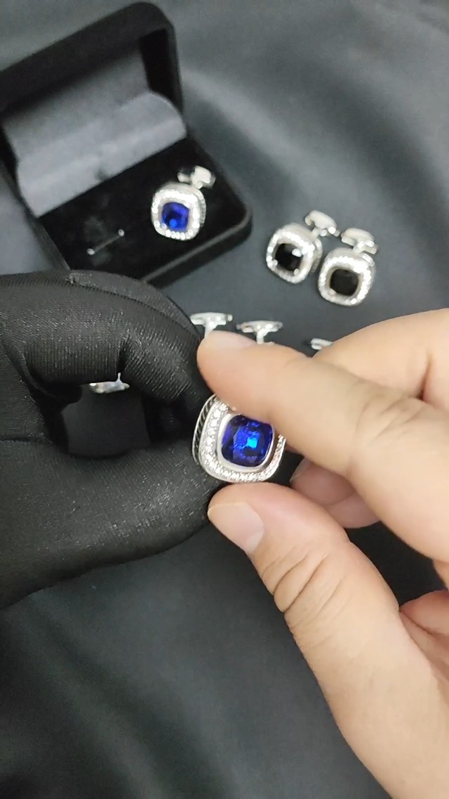 Set de Mancuernillas negras cuadradas con zircon miniatura 7