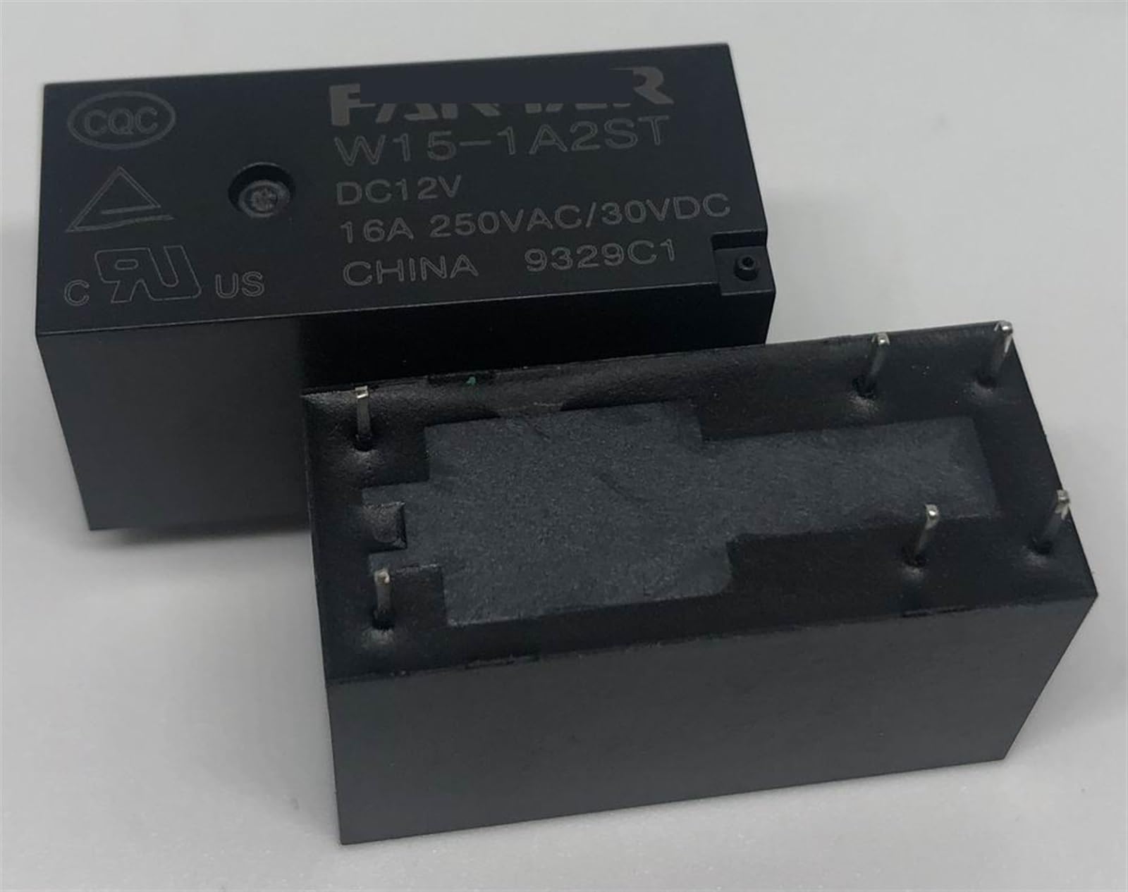Relais 12V 16A KmoNo W15-1A2ST pour boîtier domotique
