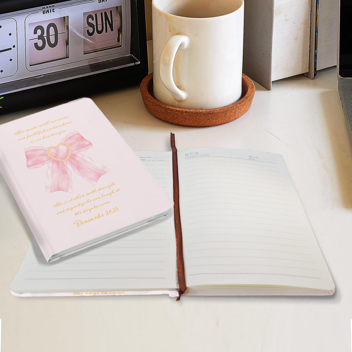 Diario a righe con versi biblici da donna, 200 pagine A5, copertina rigida per scrivere appunti, diario motivazionale a righe cristiano università cristiana con fiocco rosa, 15,8 x 22,7 cm, fiocco