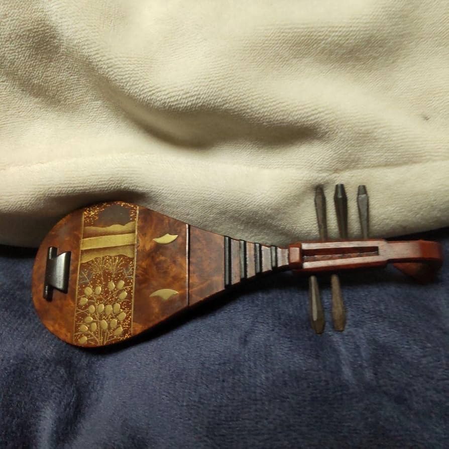 越前漆器 琵琶 松田眞扶氏作 越前漆器 琵琶 松田眞扶氏作