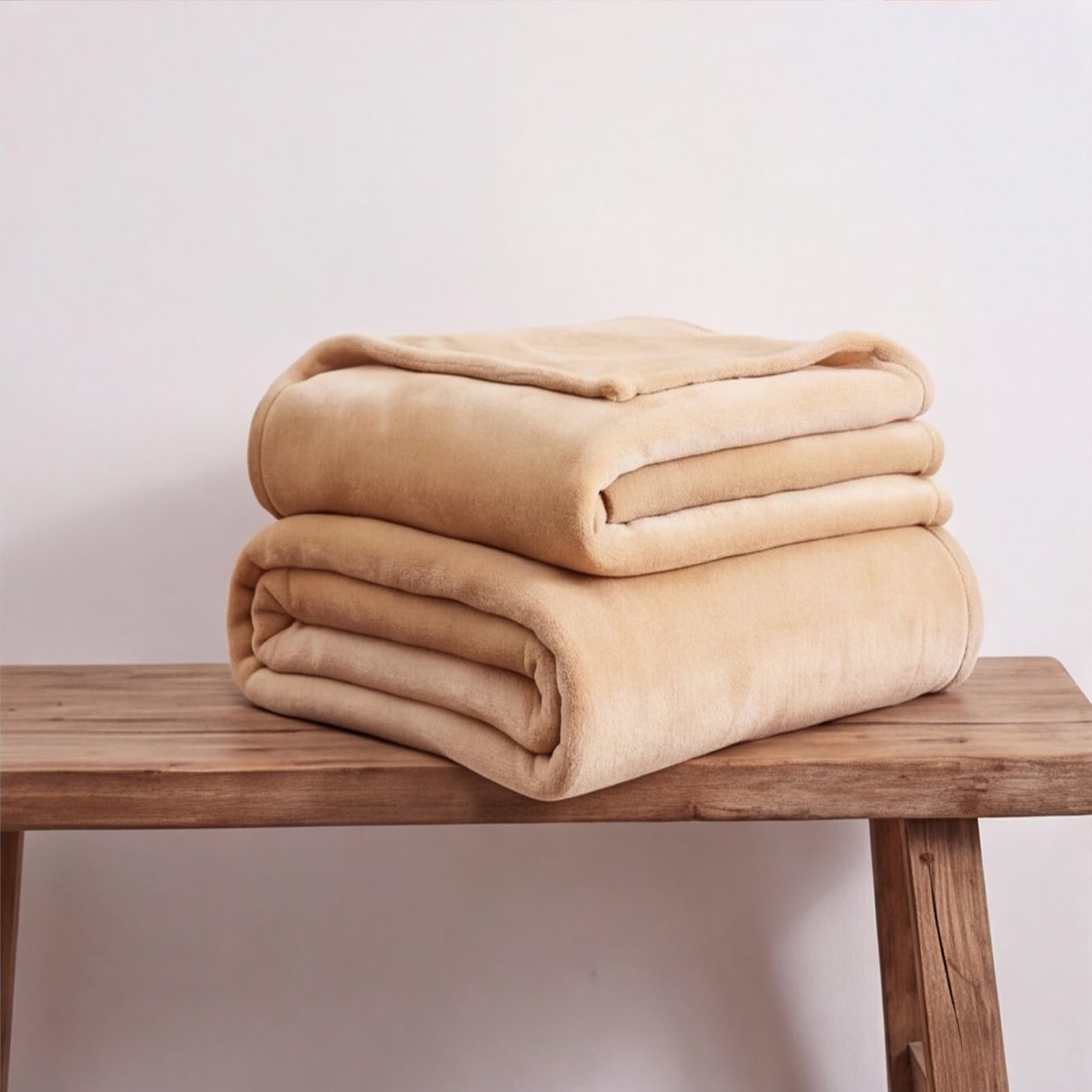 YXRS Fleece Blanket Sofa Throw 85 x 155 cm Fit All Season Fleece Throw Blanket for Bed Soft Cosy Warm for Bed Settees Armchairs, Camel