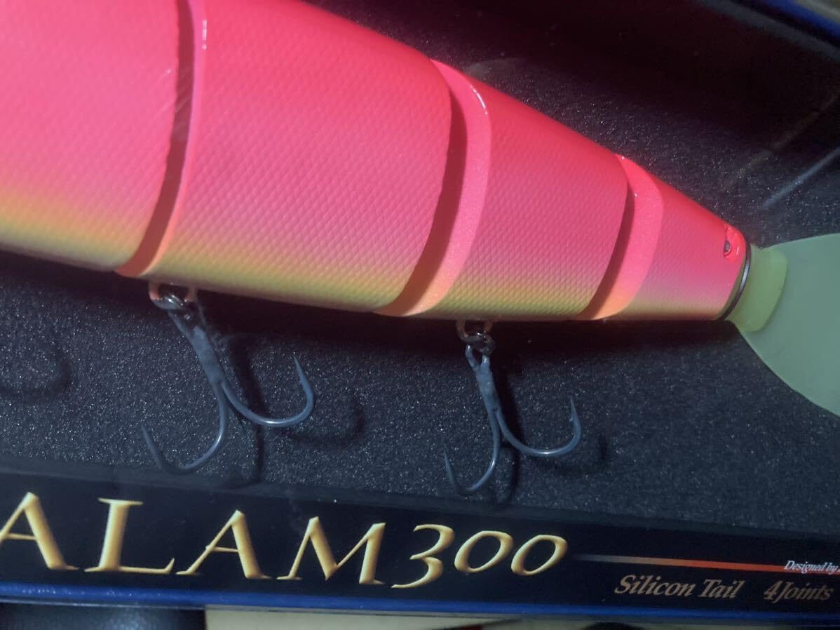 Amazon.co.jp: マドネス BALAM 300 バラム300 KS-HOMMAGE : ホーム