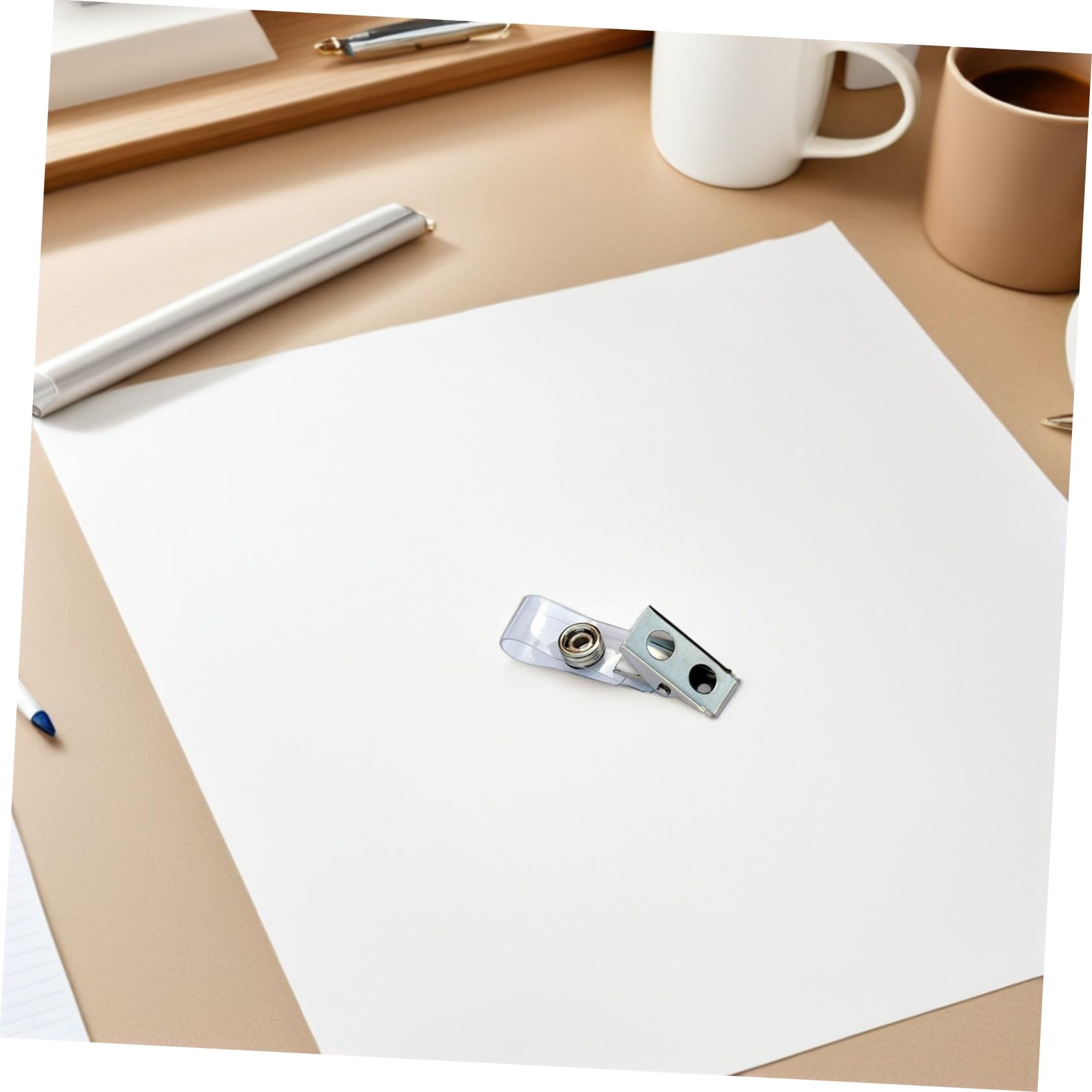 NUOBESTY 250 Pièces Clips Badge Métal avec Double Trou et Lanières PVC Transparentes Pinces Porte-badge Compactes pour Cartes Identité et Étiquettes Nom Travail et Conférences