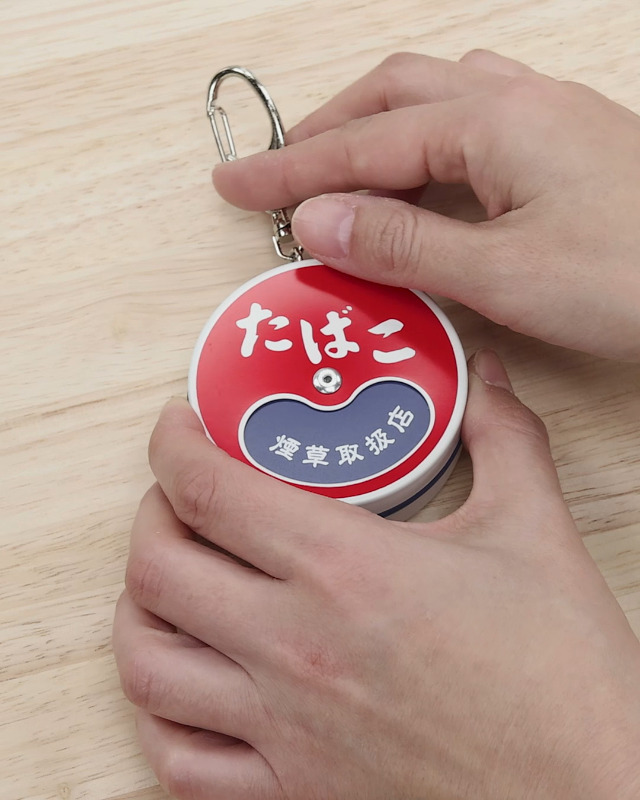 Amazon.co.jp: Penguin Lighter, Portable Ashtray, Smoking Area