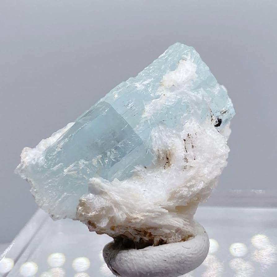 Amazon | アクアマリン 原石 鉱物標本 917 | 岩石・鉱物 | おもちゃ