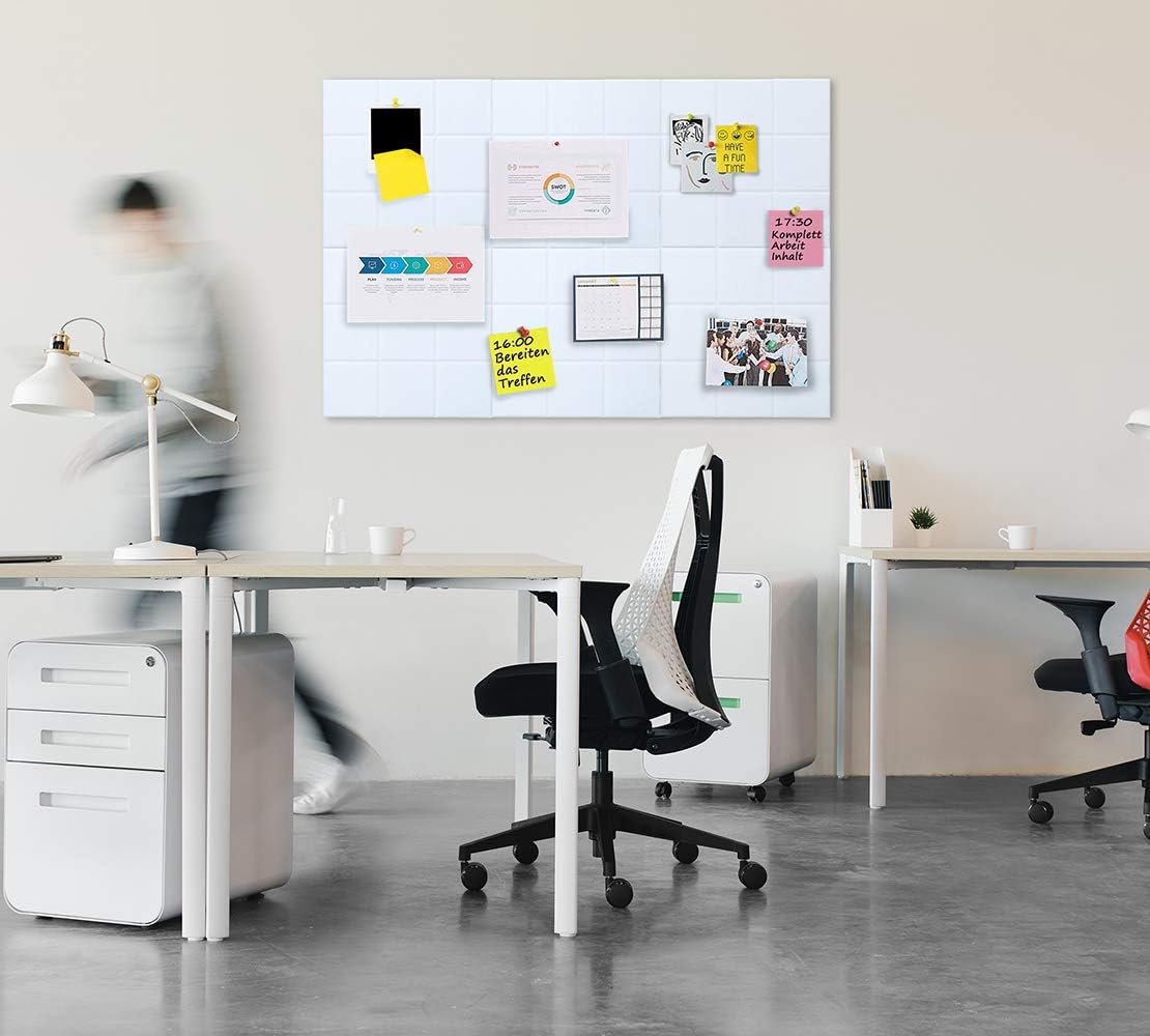 Uoisaiko Grote 30x30cm Vilt Board Tegels met 30 Pinnen, Pack van 6 Bulletin Board Notice Boards voor Home Office Keuken, Zelfklevende Pin Board Wandtegels voor foto's Memos