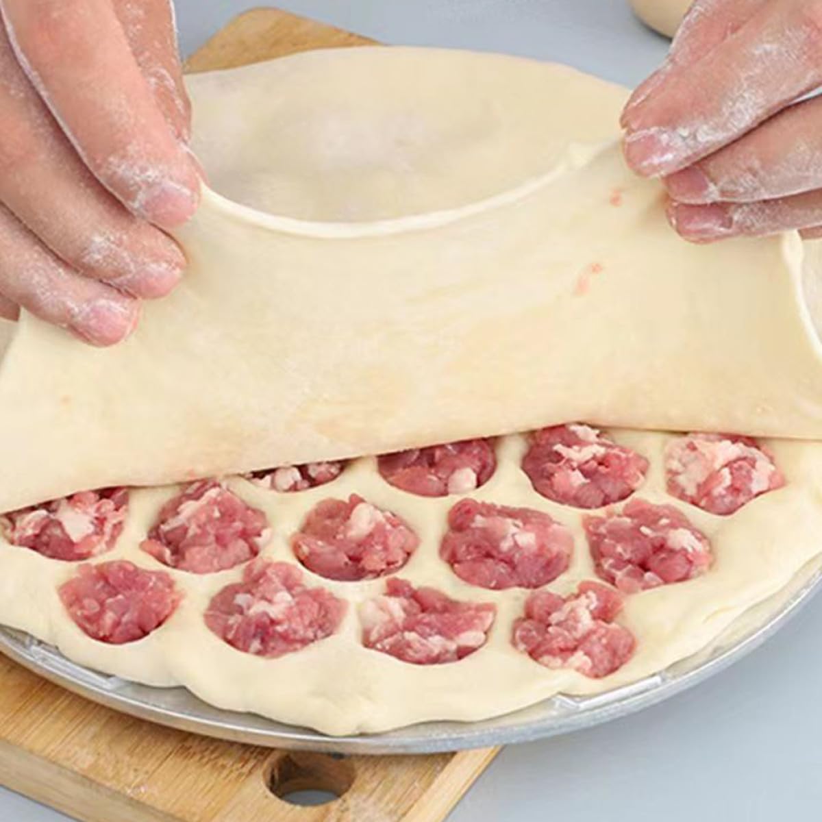 Ciieeo Set 2 Stampi per Ravioli in Lega di Alluminio, Grande Pressa per Gnocchi di Pasta 44 Fori, Utensili la Pasta per Cucina Casalinga e Riunioni di Famiglia