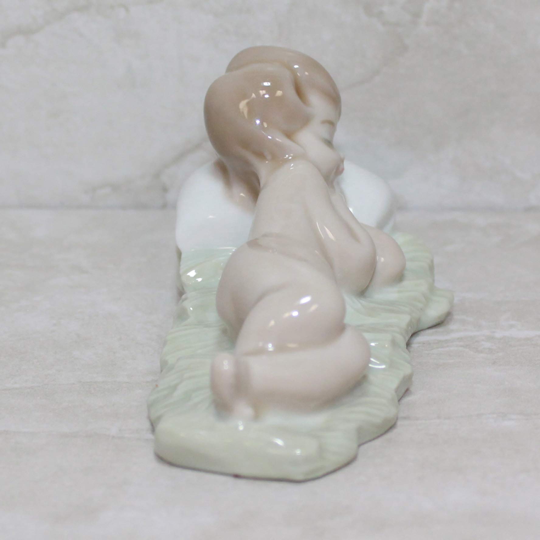 Amazon.com: Lladro Figurine: 4670 Baby Jesus : Home & Kitchen