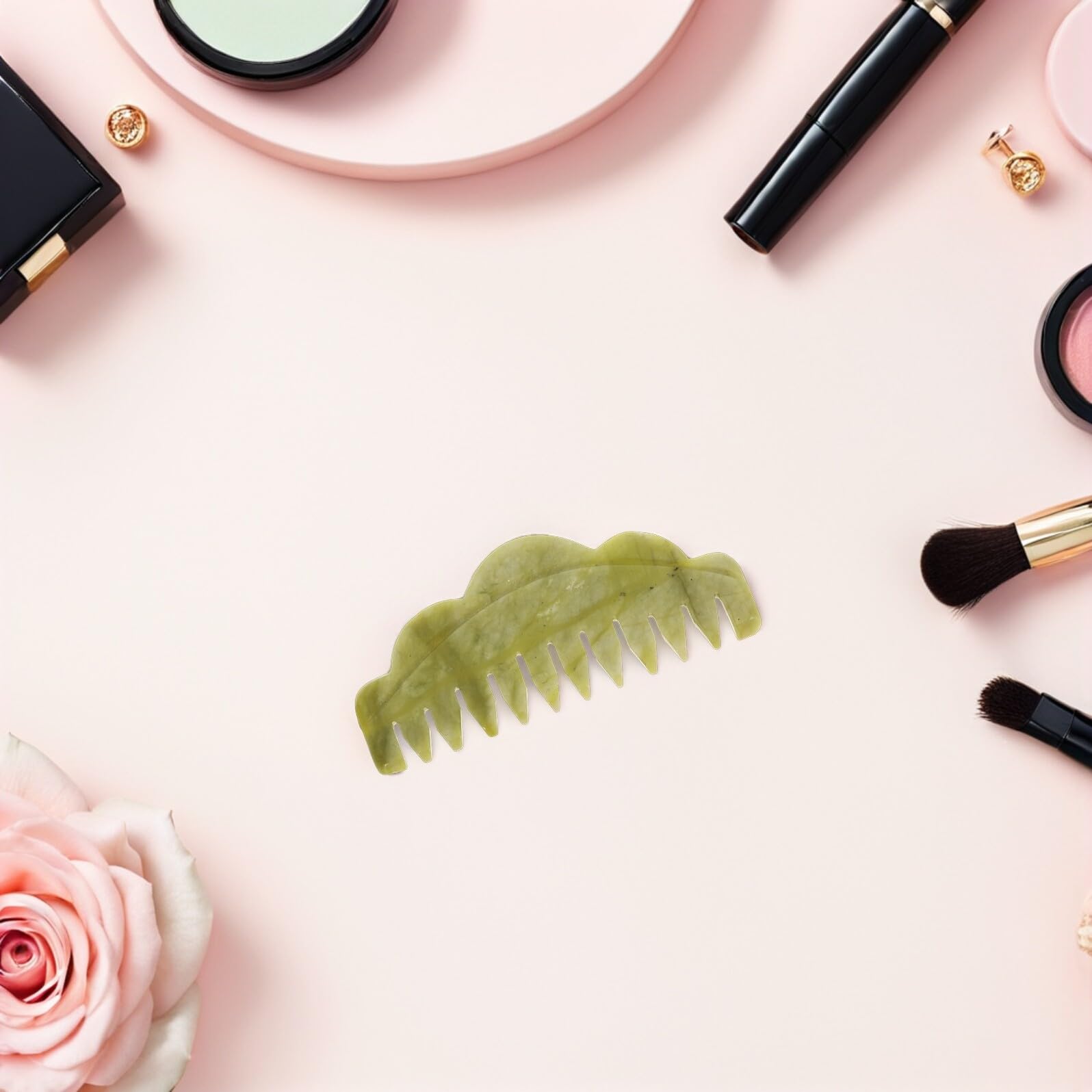 4 Stück Jade Kopfhaut Haarmassagegerät mit Kühlem Jade Material der Nährstoffaufnahme Elegantes und Kompaktes Design für Entspannende Pflege zu Hause