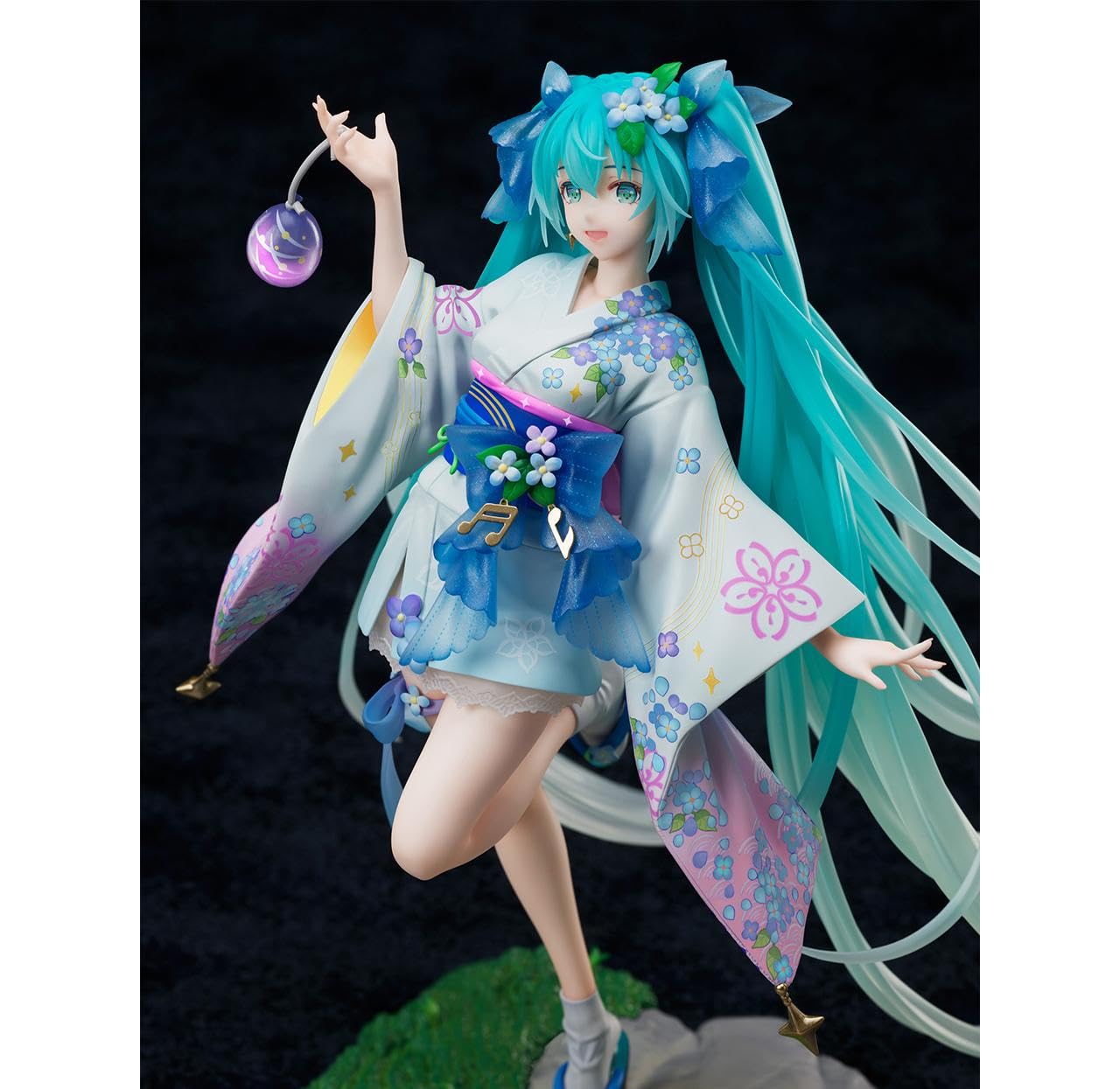 Amazon.co.jp: 初音ミク フィギュア,真夏花火1/7スケール PVC&ABS製 