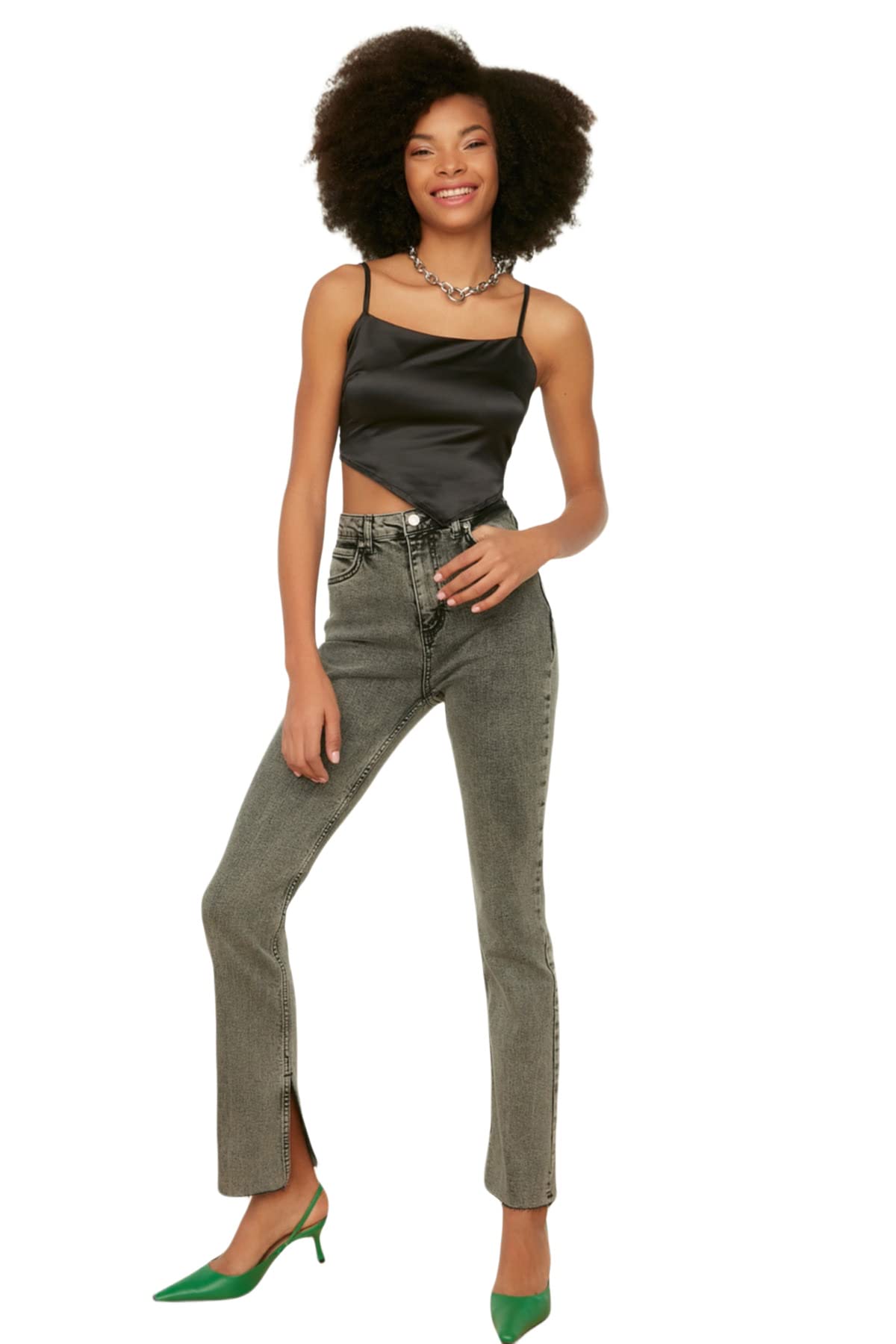 Trendyol FeMan High Waist Straight Leg Flare Jeans Grau