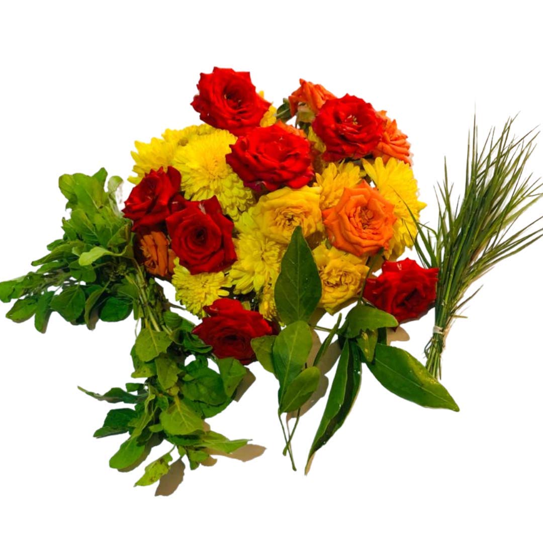 HOOVU Fresh Assorted Puja Flowers + Greens Mix, 100 g