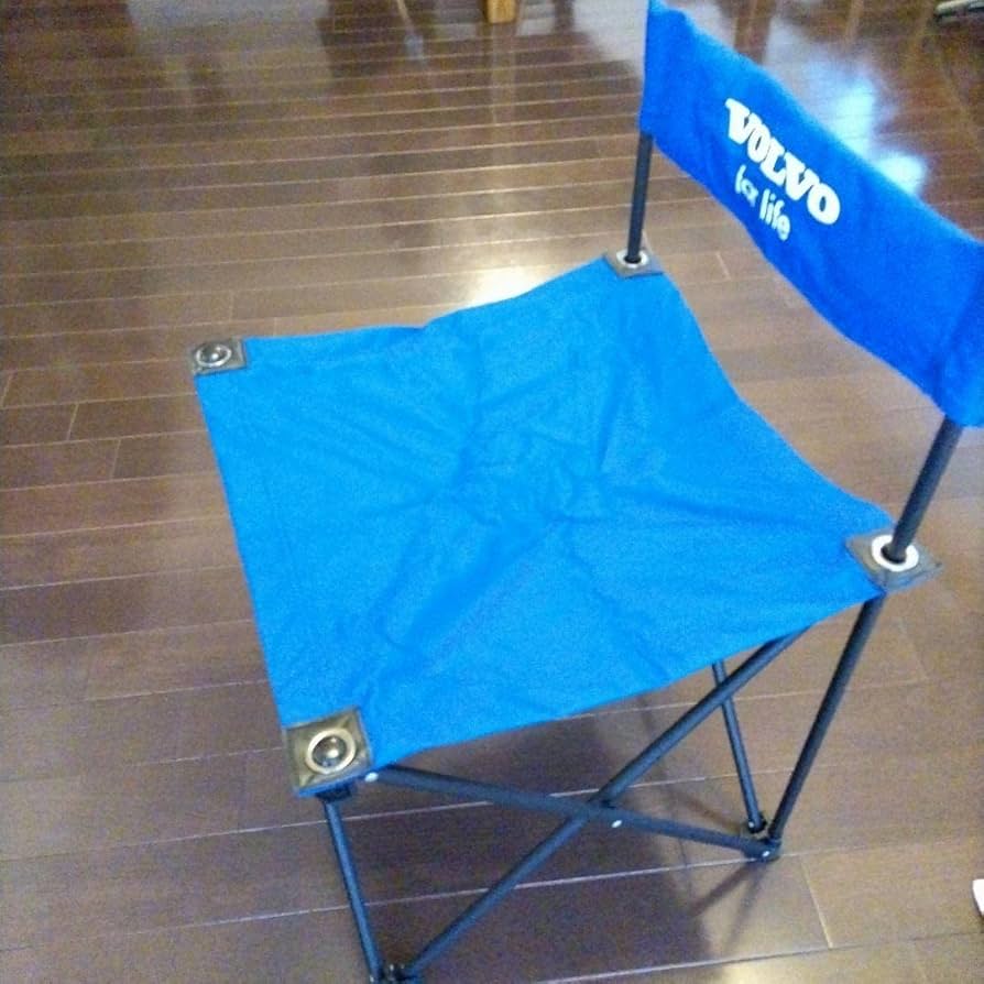 【新品】ボルボ　アウトドアチェア　バッグ付 2025年最新】VOLVO アウトドアチェアの人気アイテム - メルカリ