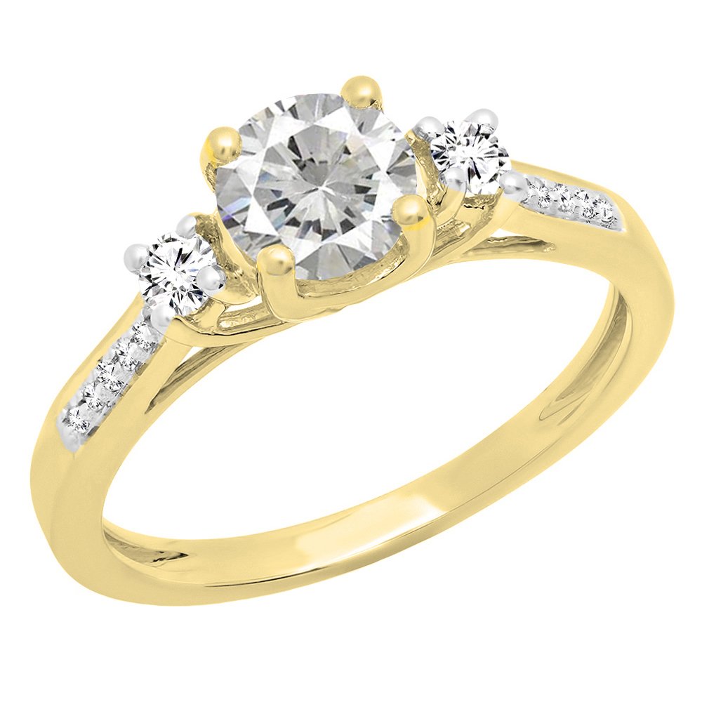 Anillo de compromiso de la colección Dazzlingrock de 5 mm con diamantes blancos y zafiro blanco creado en laboratorio en oro amarillo de 18 k