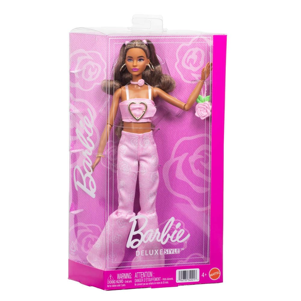 Barbie Deluxe Style Muñeca n.12 con Top Corto de Denim Rosa y Vaqueros Acampanados a Juego con Estampado de Rosas, Pelo castaño Ondulado y Accesorios como un Bolso y Joyas, JJN72