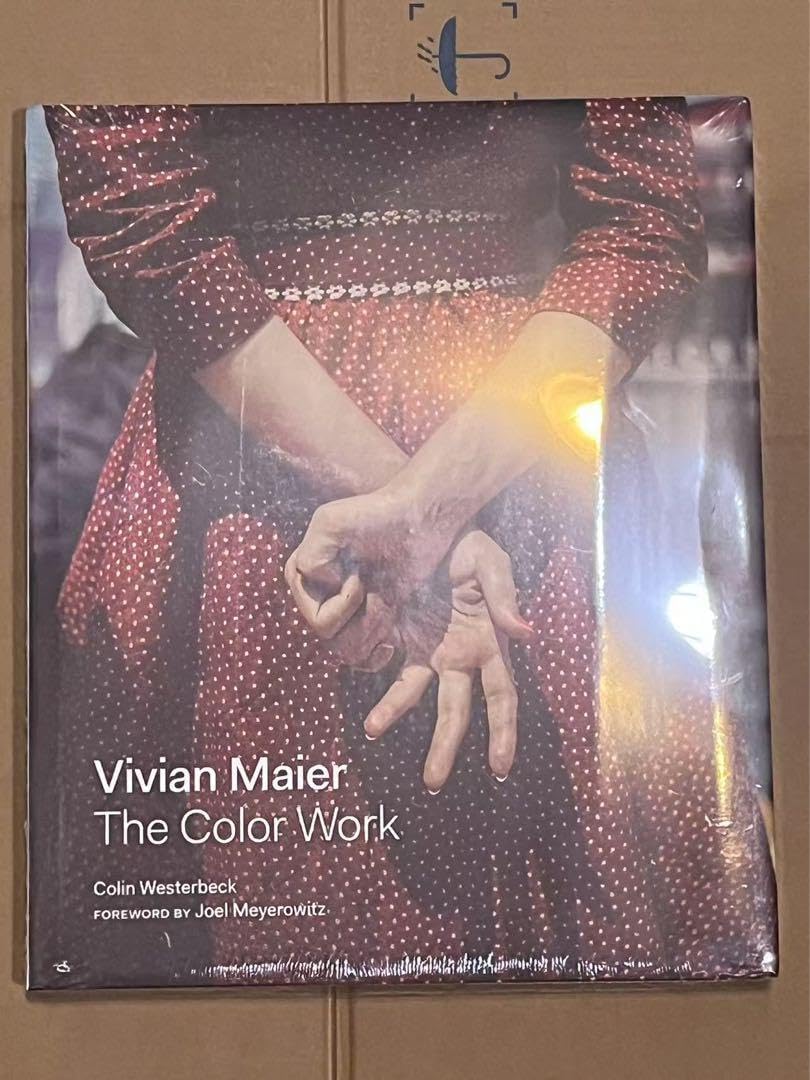 Vivian Maier  The Color Work ヴィヴィアン・マイヤー Amazon.com: Vivian Maier: The Color Work: 9780062795571