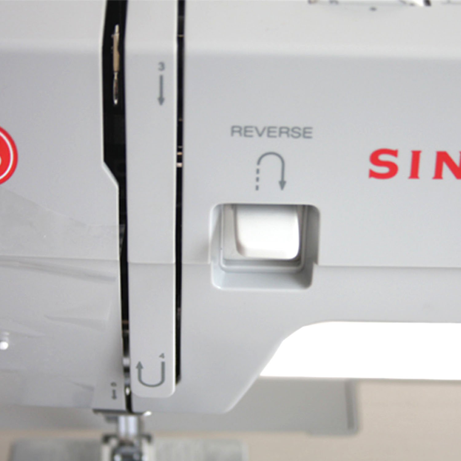 SINGER 4423 Heavy Duty – Macchina da Cucire Robusta a 23 Punti per Tessuti Pesanti, Motore ad Alta Velocità, Infila-ago Automatico
