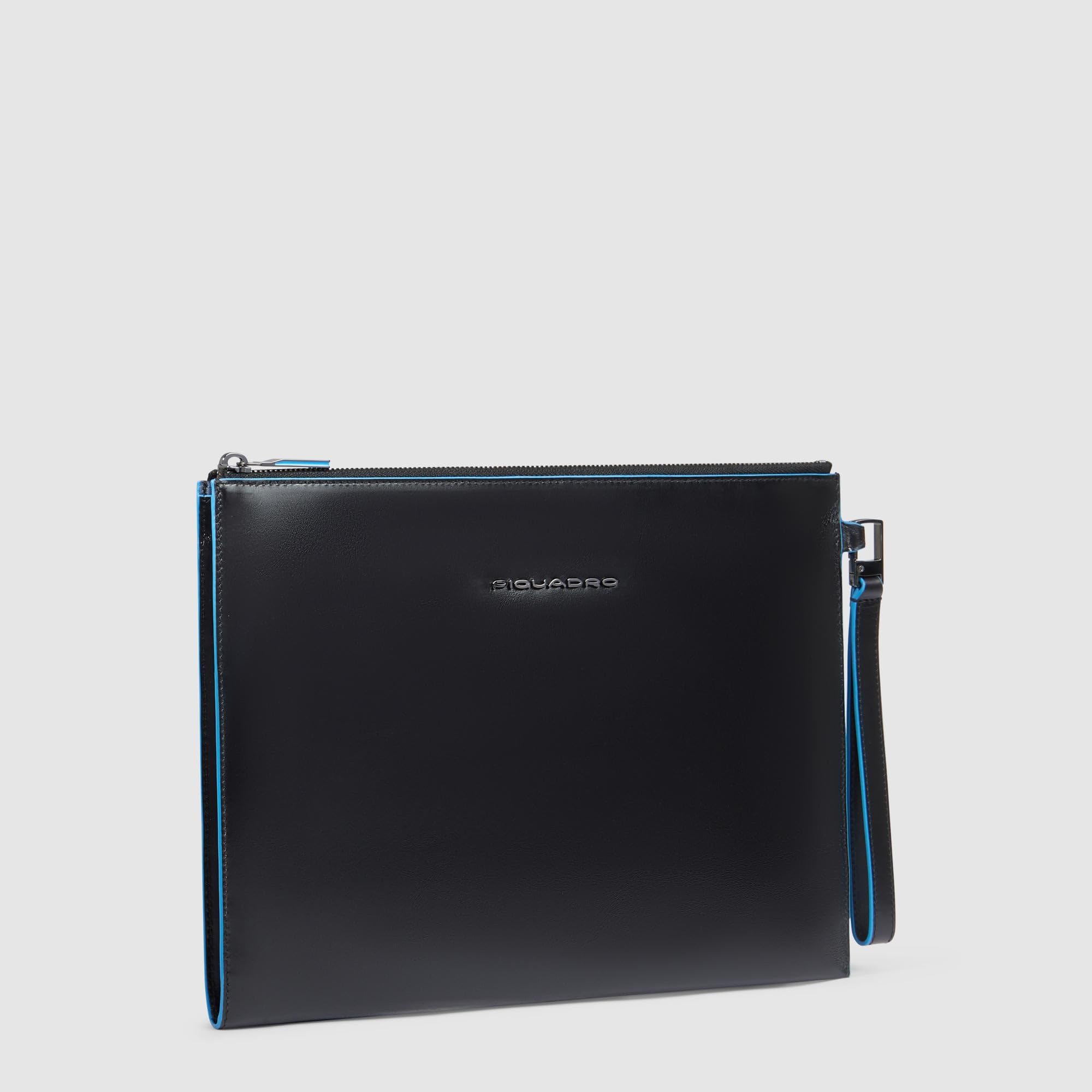 PIQUADRO - Pochette Porta Tablet Mini in Pelle Blue Square - Uomo - Nero | Manico rimovibile, Tasche interne, Piccoli device, Ufficio, Trasferte, Cinturino da polso