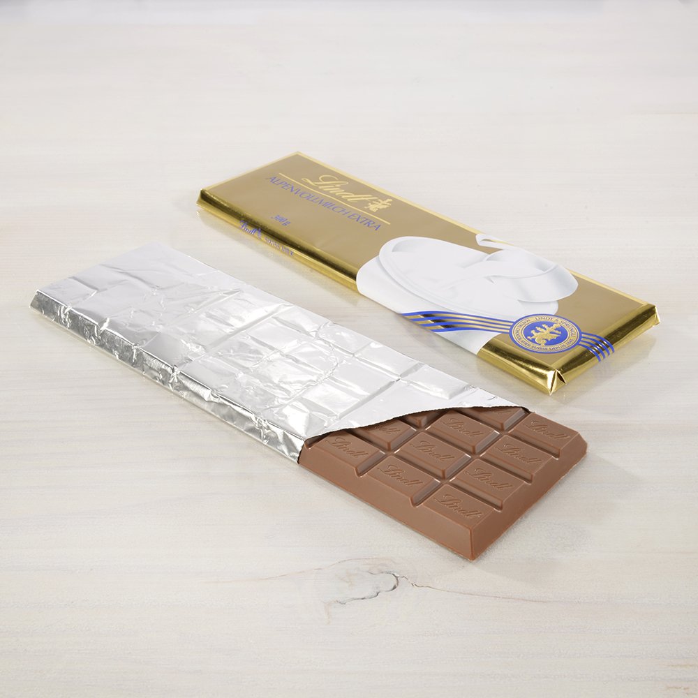 Lindt & Sprüngli Alpenvollmilch Extra, 4er Pack (4x 300 g)