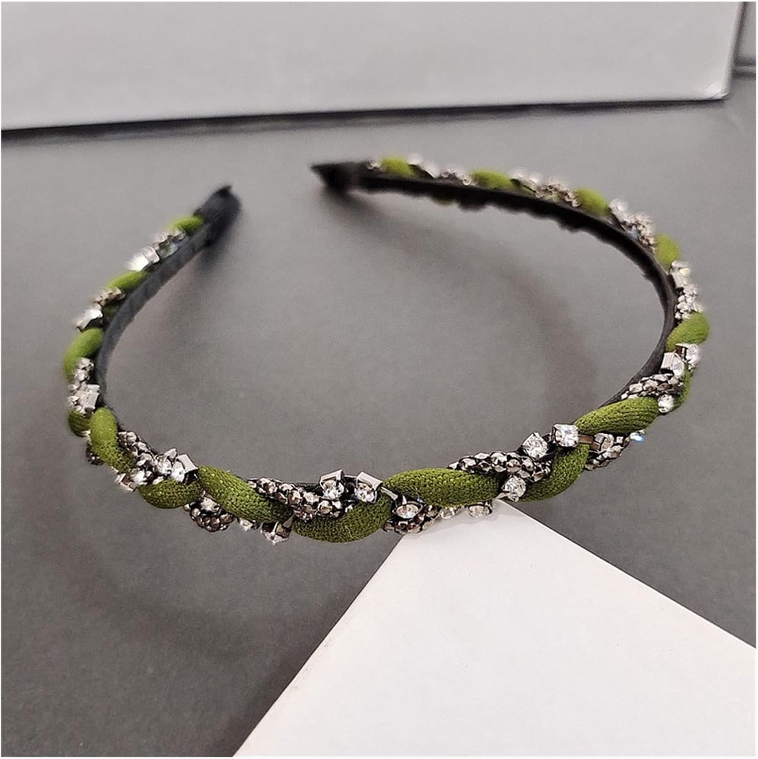 Women's Rhinestone Hair Band Chain Twist Female Headband Retro Pressed Hair Card Hair Ornaments (Color : Black, Size : 1)