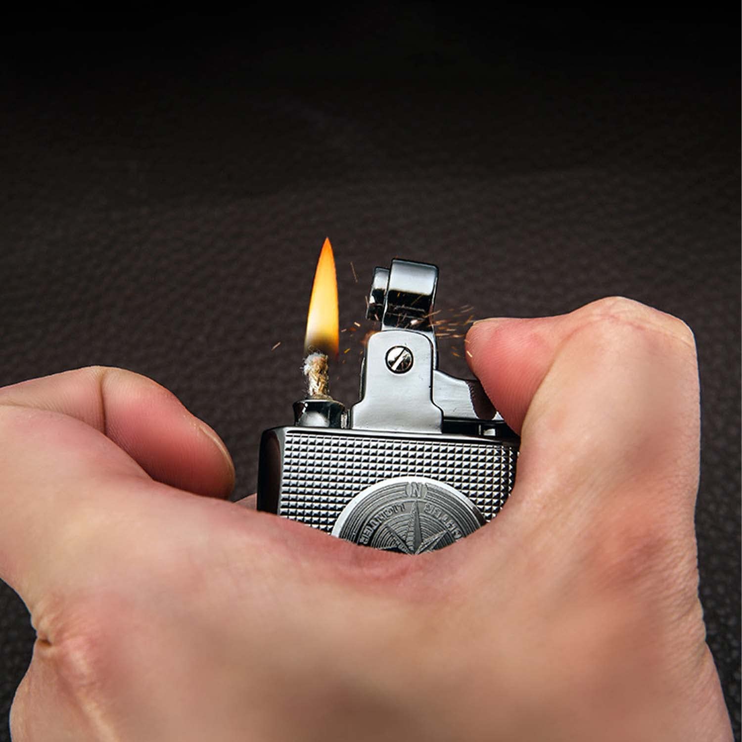 Briquet de Tranchée Antique Briquet Traditionnel en Coton Kérosène pour Homme Papa Mari (Carburant Non Inclus)
