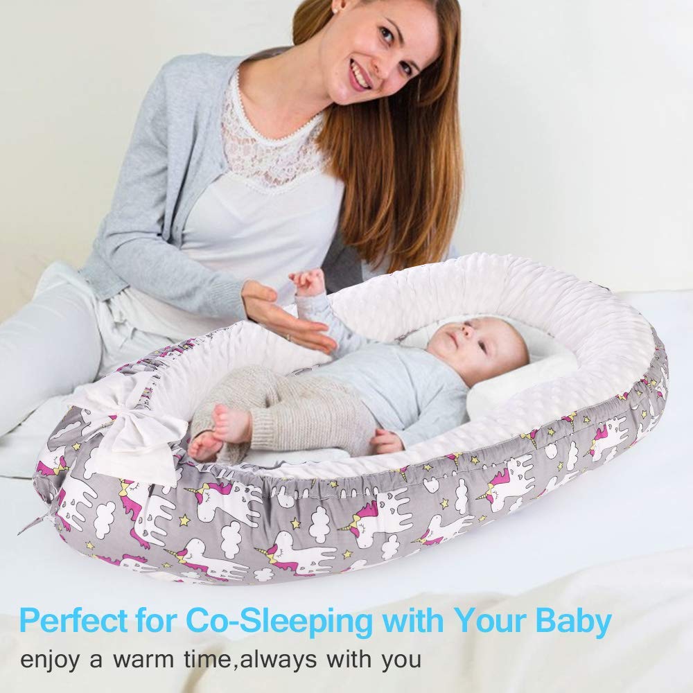 JIAN YA NA Babynest mit Eisseide-Matratze, tragbare Babyliege, abnehmbar, maschinenwaschbar, Verwendung im Kinderbett (Einhorn)