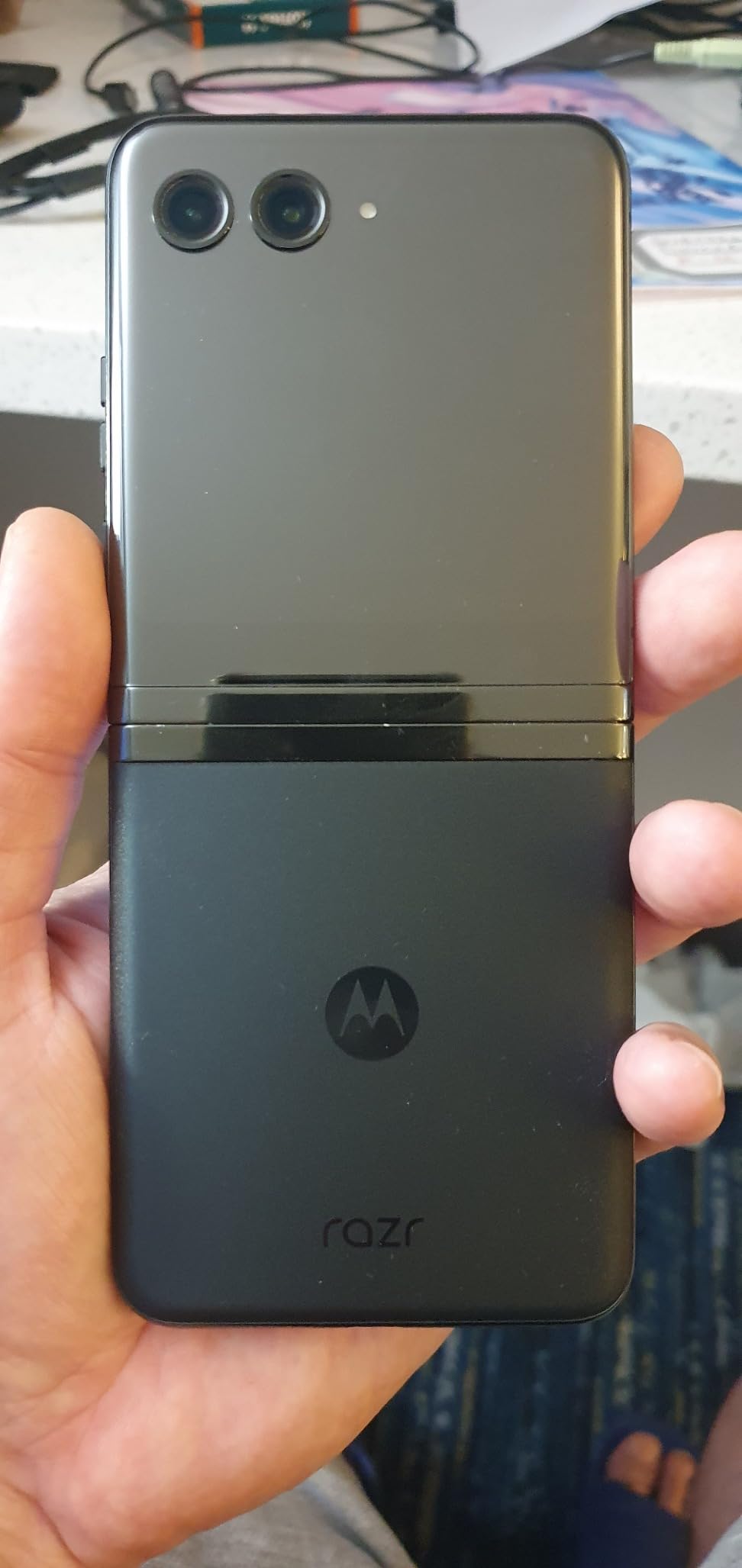 $42/mo - Finance Moto Razr+ 5G 2023 (256GB, 8GB) 6.9