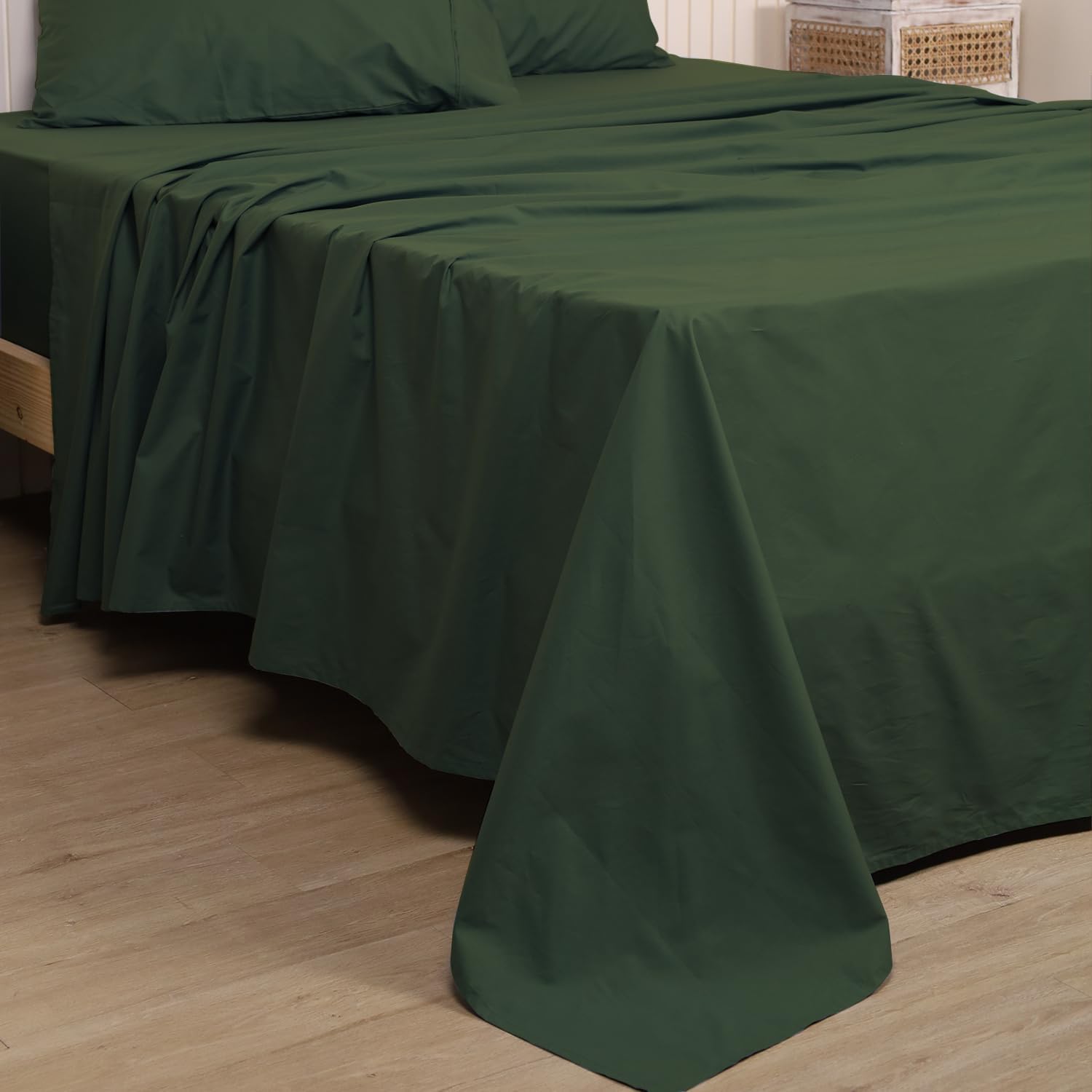 LINENWALAS Single Size Flat Sheet Only, 100% Cotton Percale Flat Sheet Single Size, Crisp and Cooling Breathable Bed Linen, Soft Luxury Premium Cotton Top Sheet 180x275 CM (Avocado Green)OEKO-TEX STANDARD 100