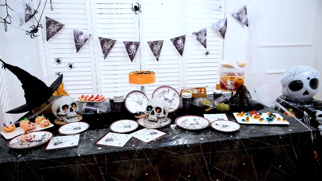 Amazon.com: Spider Webs Halloween Party Supplies - Featuring Skull