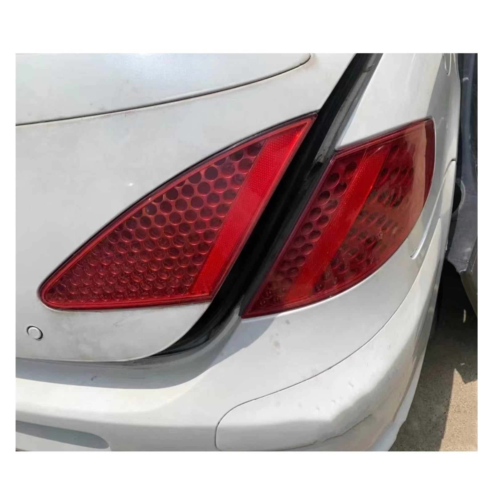 Piloto Trasero para Peugeot 307CC Led Luz Trasera Interior Montaje Derecha E Izquierda Lámpara De Freno Trasero Luz De Respaldo Señal De Giro Accesorios De Coche Después Luces Traseras(Left)