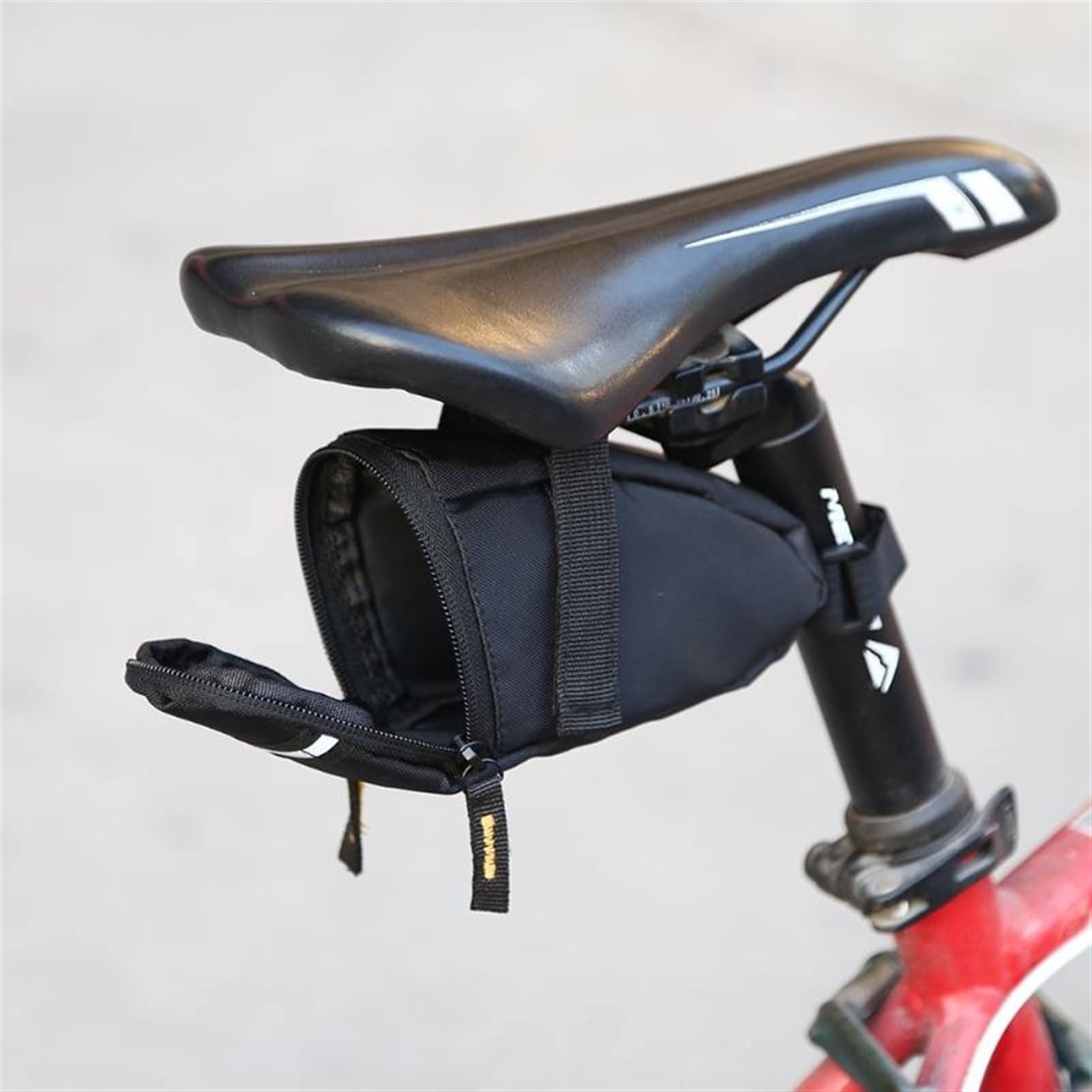 The7boX Sacoche De VéLo 30l Sacoche De Sacoche ArrièRe éTanche Sacoche De Rangement pour VéLo