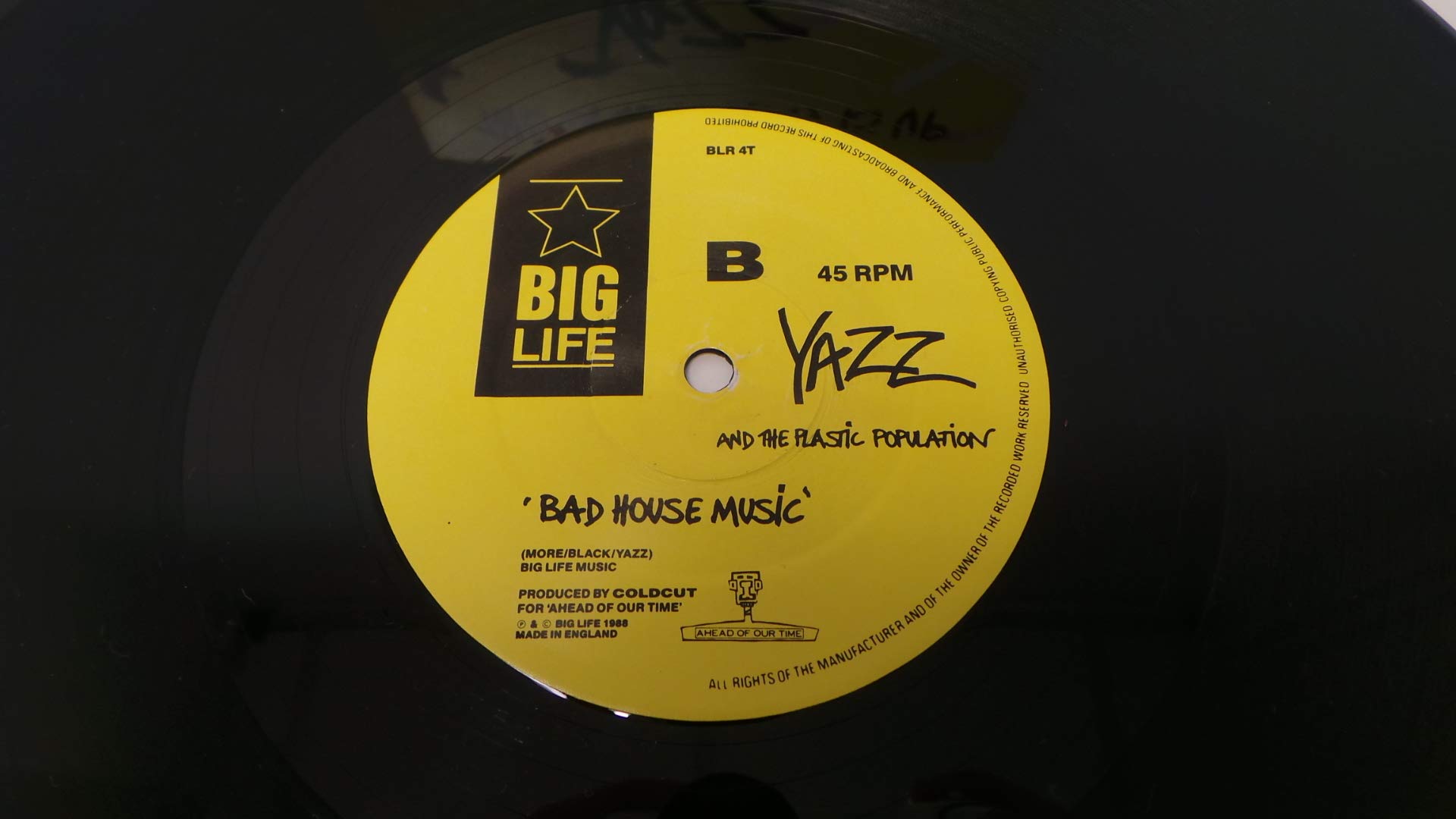 Yazz / The Only Way Is Up