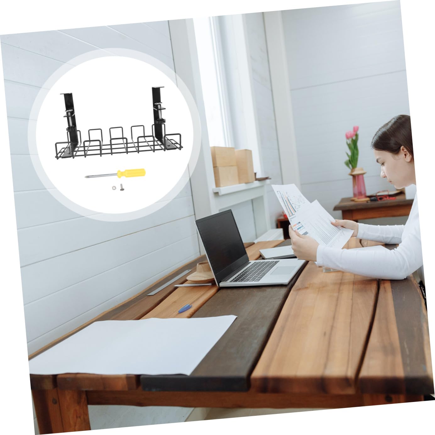 Support de Rangement de Câbles en Fer Noir, Structure Robuste | Organisation des Fils, Format 1 Pièce, Usage Maison et Bureau, Support Polyvalent pour Installation sous Table