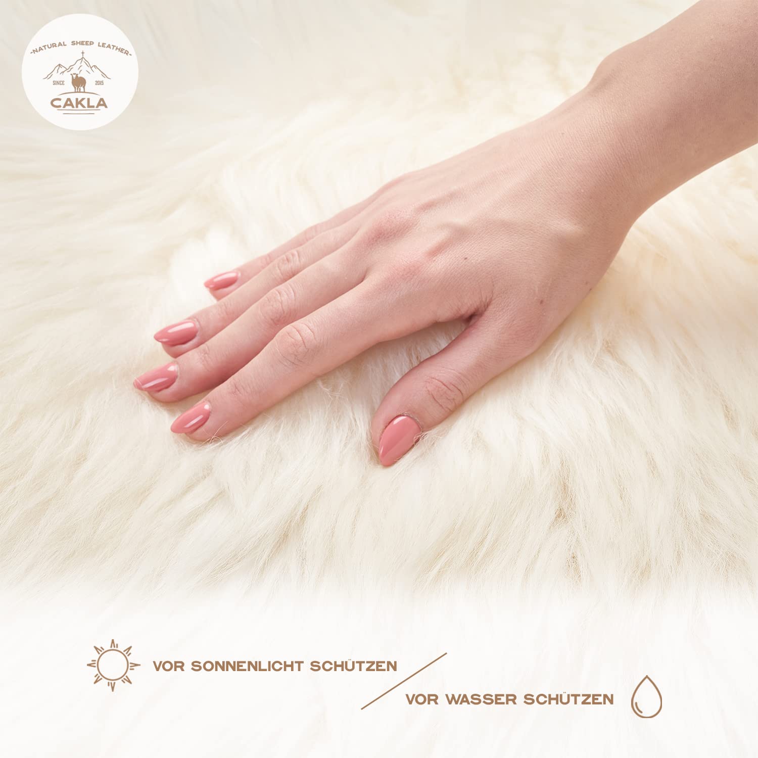 Cakla Lammfell Echt 120-130 cm - Schaffell Echt Groß - Fellteppich Weiss - Weich und Flauschig - Fell für Stühle - Lammfell Teppich - 100% Bio - Schafsfelle - Dekofell - Schafsfell Felle