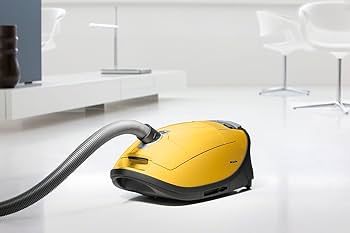 美品　Miele（ミーレ） Compact C2  Canary Yellow Miele 41CAE031CDN Compact C1 Celebration Review (Canada