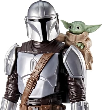Star Wars The Mandalorian & Grogu Bounty Blaster, Ses Efektleri ile 28 cm Boyunda Aksiyon Figürü, 4 Yaş ve Üzeri Erkek ve Kız Çocuklar için İnteraktif Oyuncaklar