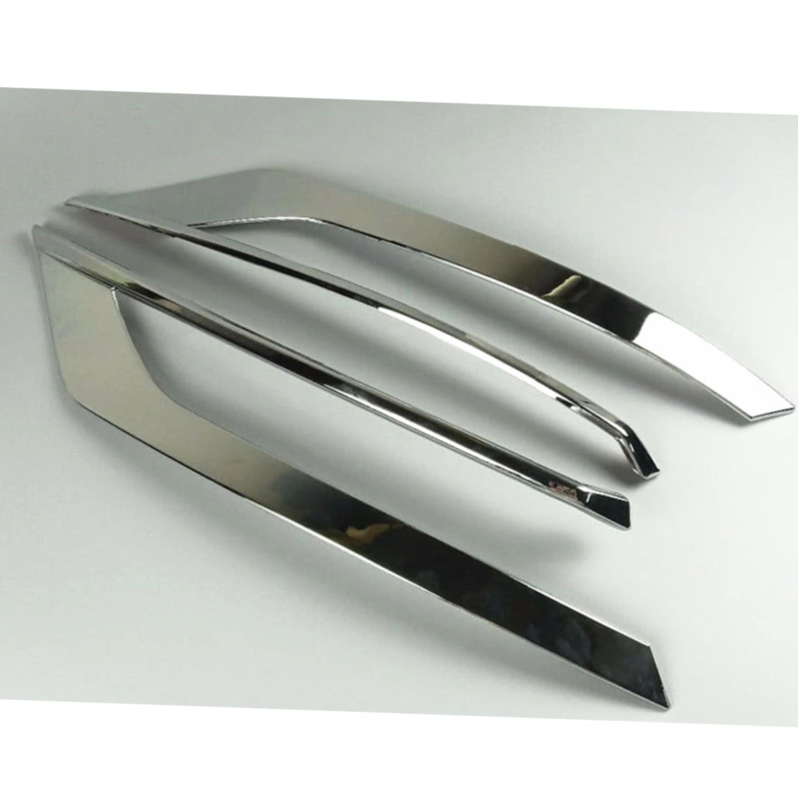 Moulage de sourcils chromé Volvo S90 look sportif élégant