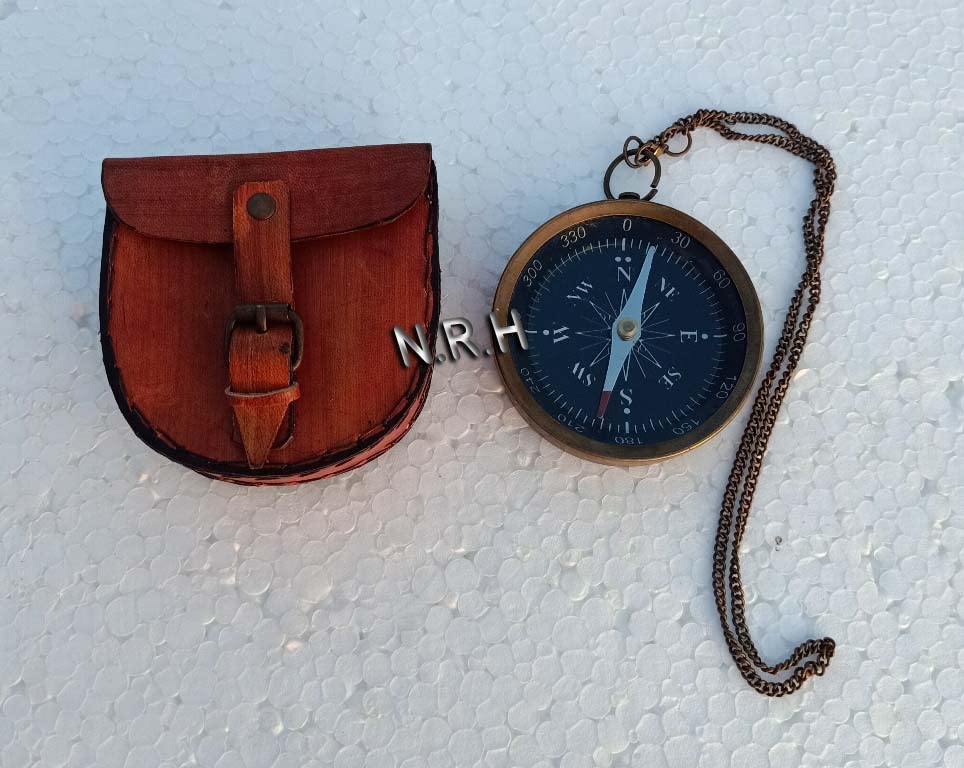 Brújula Grabada de Bolsillo con Estuche de Cuero miniatura 2