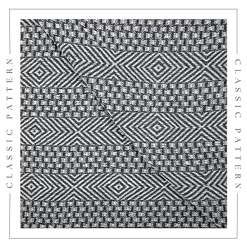 RAJRANG BRINGING RAJASTHAN TO YOU Baumwoll-Bauernhaus-Überwurf – 127 x 152 cm – gewebte Strickdecke mit dekorativer Quaste für Sofa und Couch, Anthrazit