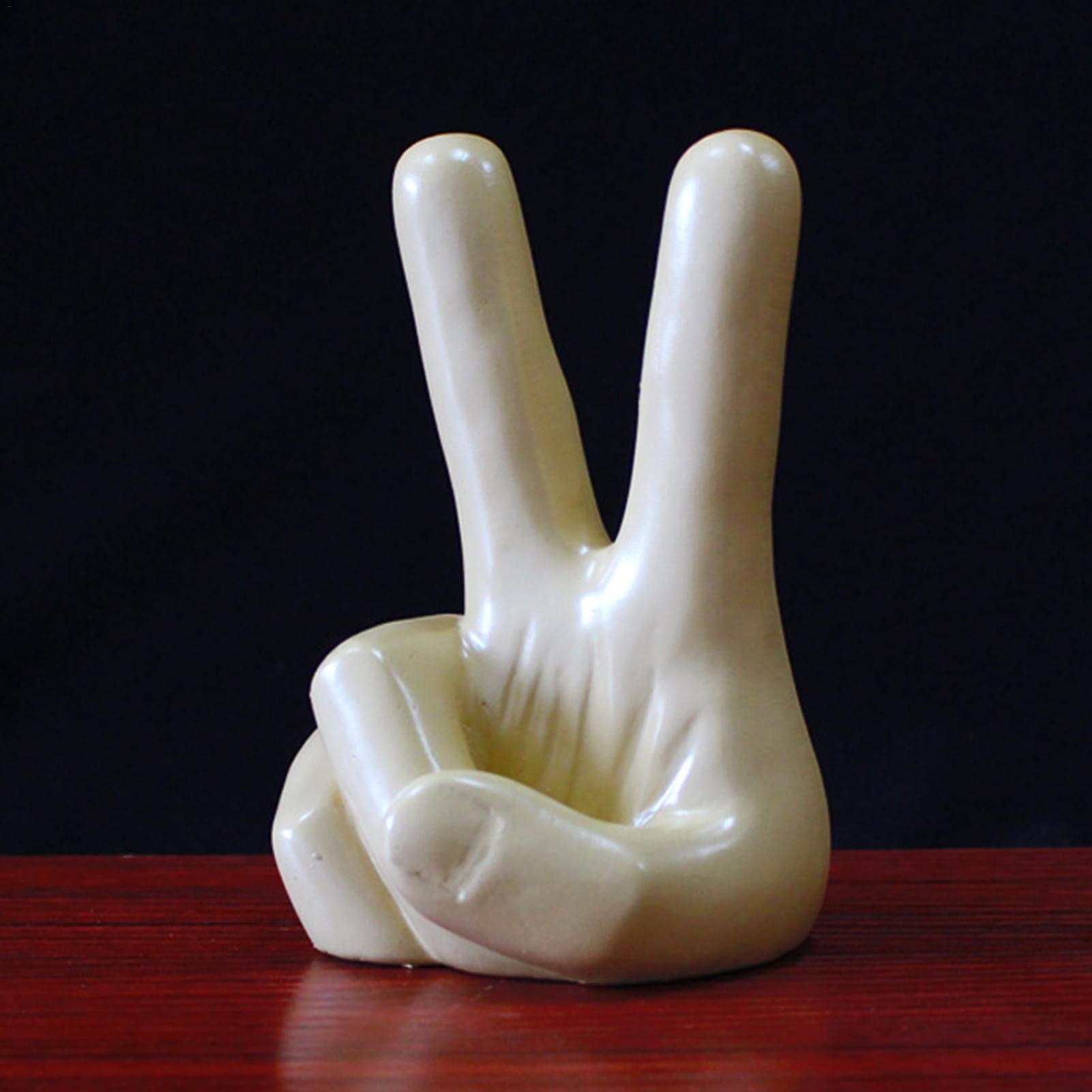 スカルハンドオブジェ　ピースサイン Amazon.co.jp: ピースサインの指の像、創造的な手の像の指の