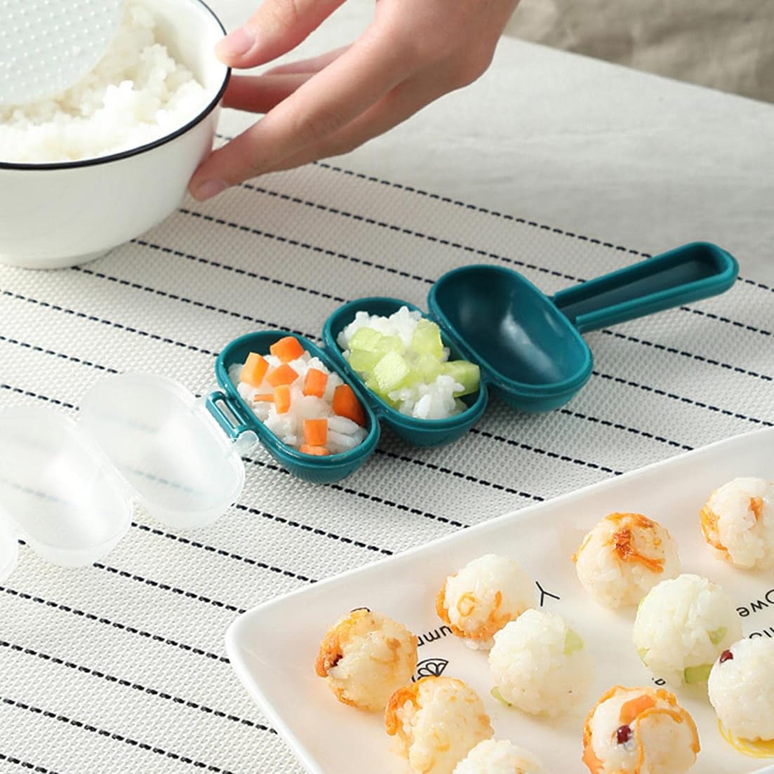 3-fach Reisballen-Former, Antihaft-Sushi-Maker, 17 cm, Blau, DIY-Onigiri-Kugelform für Küche und Camping